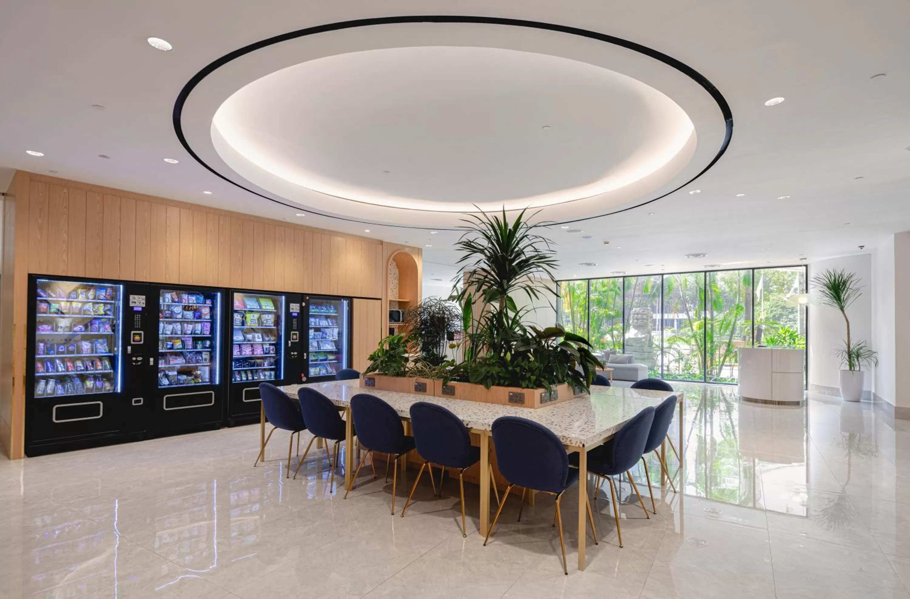 Business facilities in Furama RiverFront