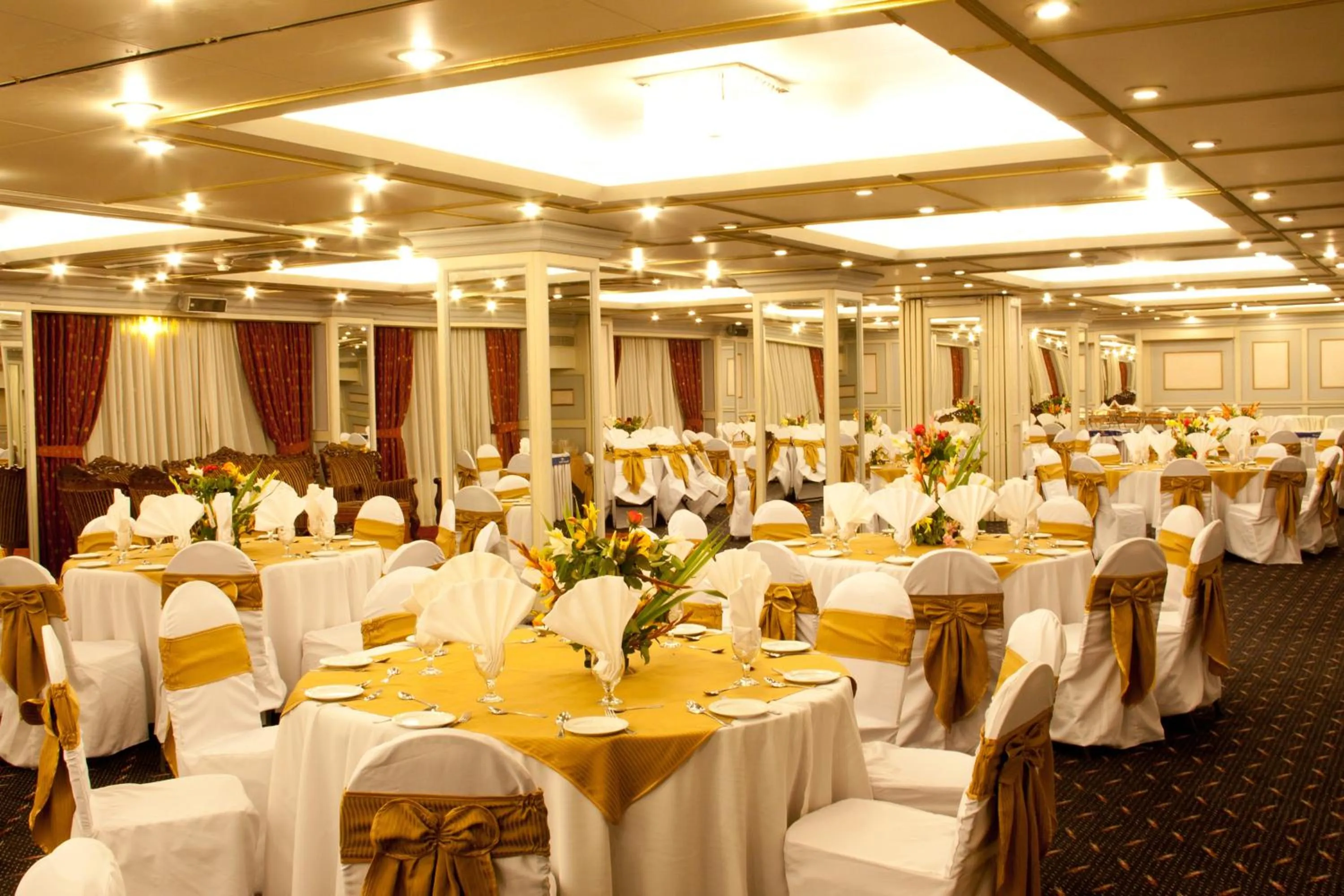 Banquet/Function facilities in Regent Plaza Hotel & Convention Center