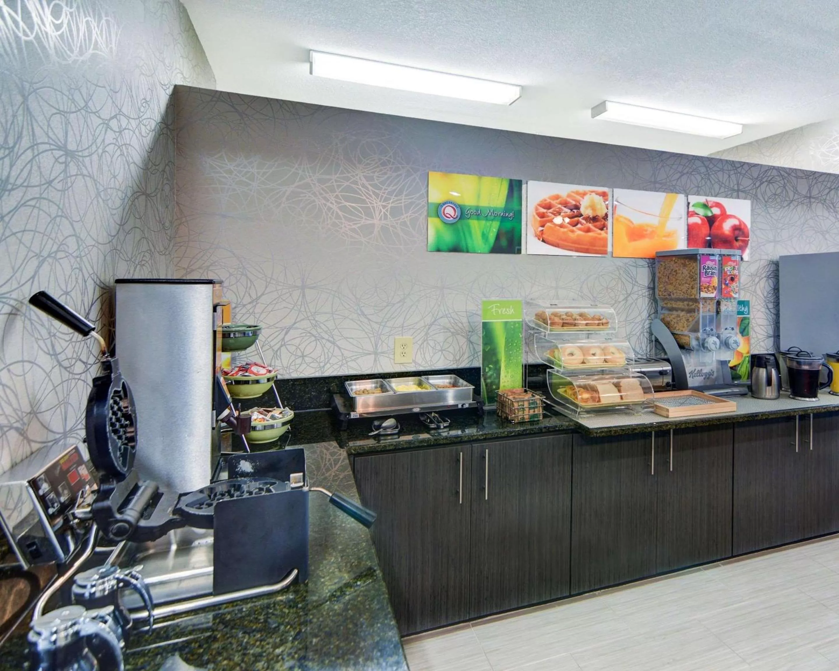 Restaurant/places to eat in Quality Inn & Suites Grand Prairie South