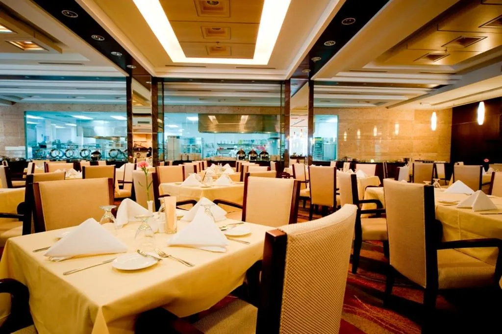 Imperial Palace Hotel