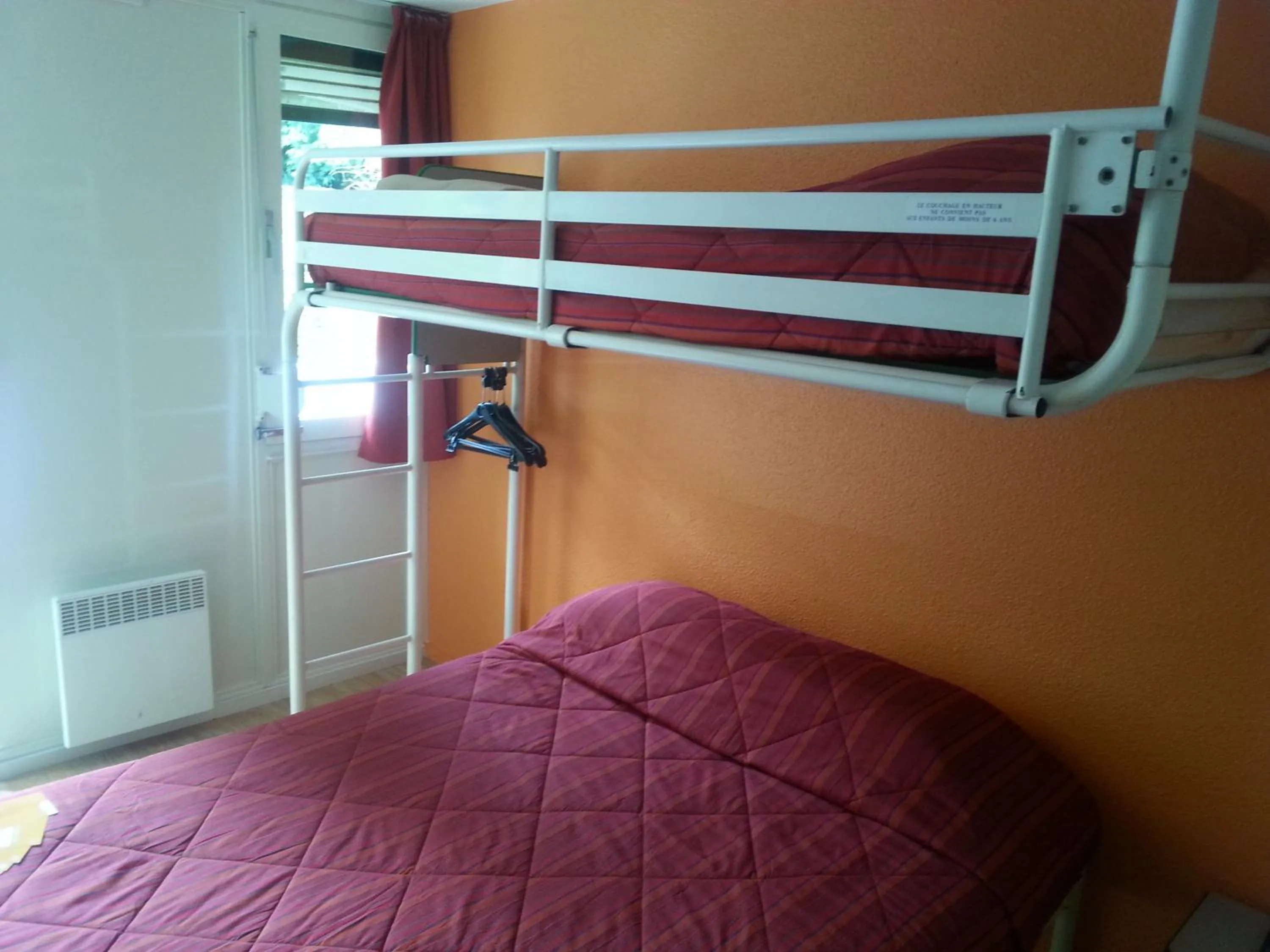 bunk bed, Bed in Premiere Classe St Etienne Nord Villars