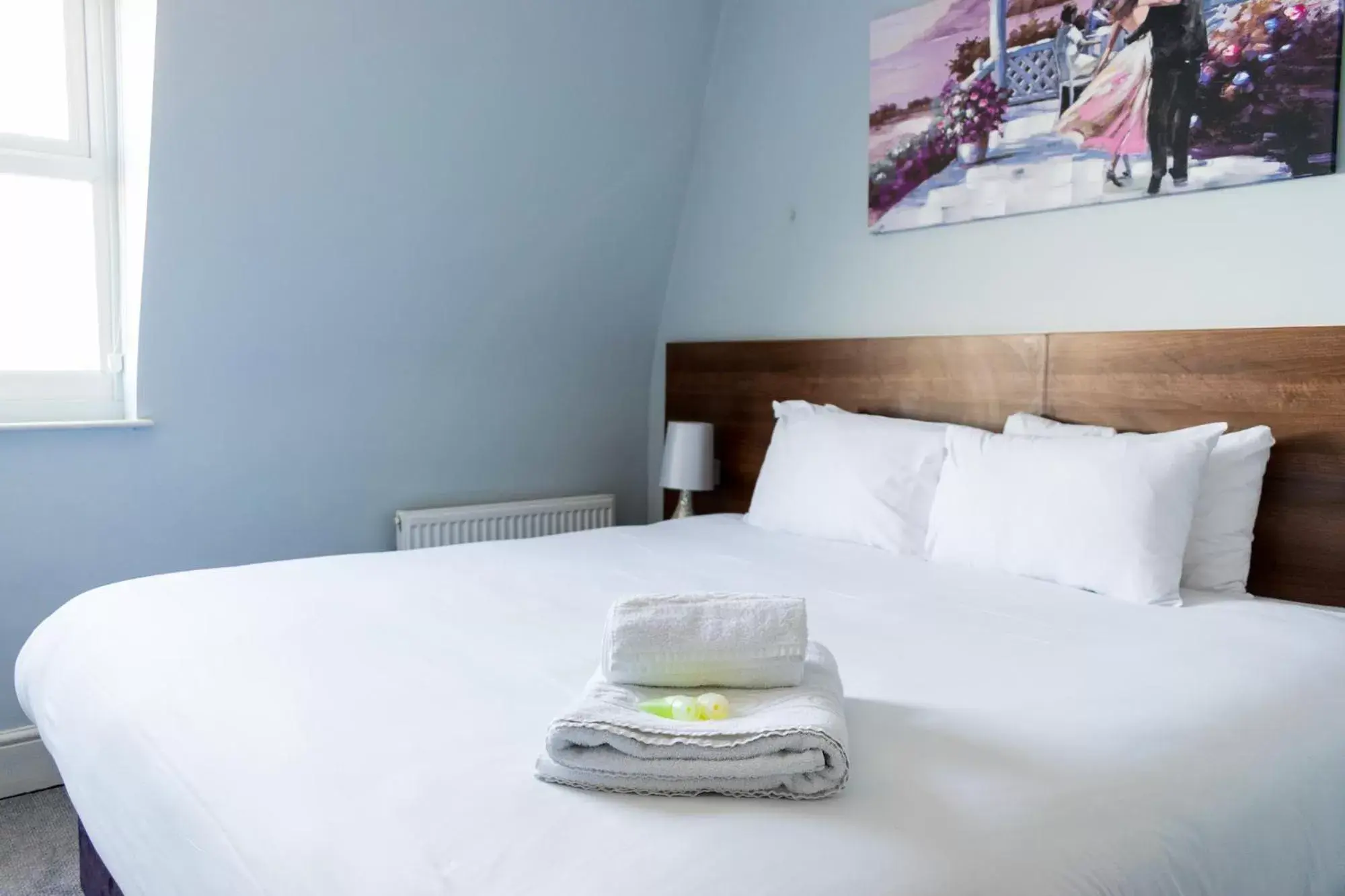 Classic Double or Twin Room in The View Hotel Folkestone, a member of Radisson Individuals Classic Double or Twin Room in The View Hotel Folkestone, a member of Radisson Individuals