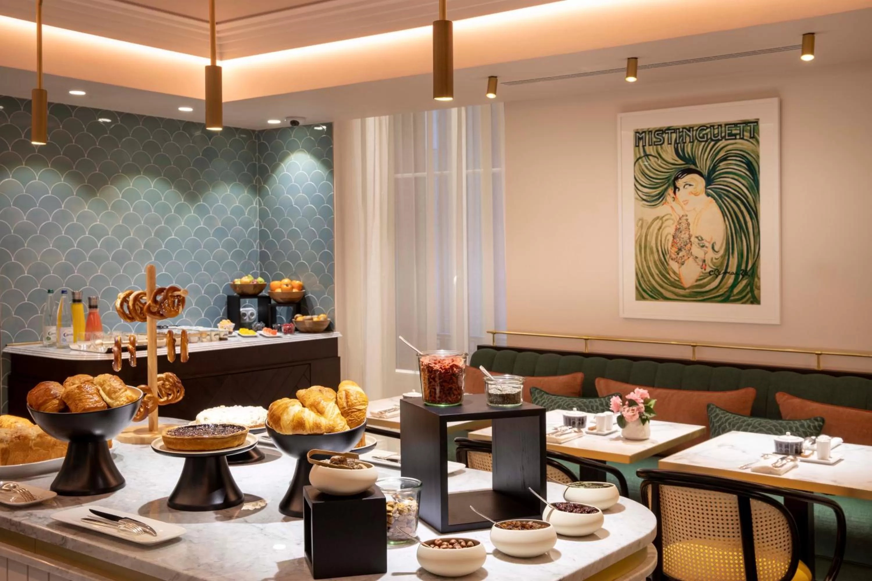 Breakfast in Maison Rouge Strasbourg Hotel & Spa, Autograph Collection