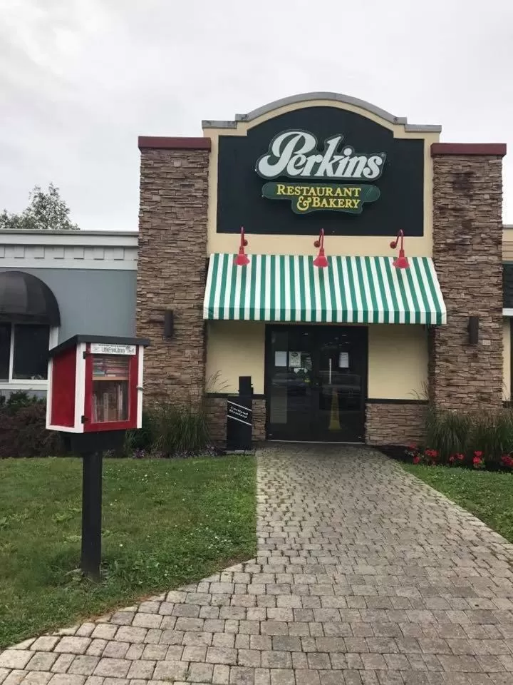 Restaurant/places to eat in Clarion Inn & Suites Cortland - University Area