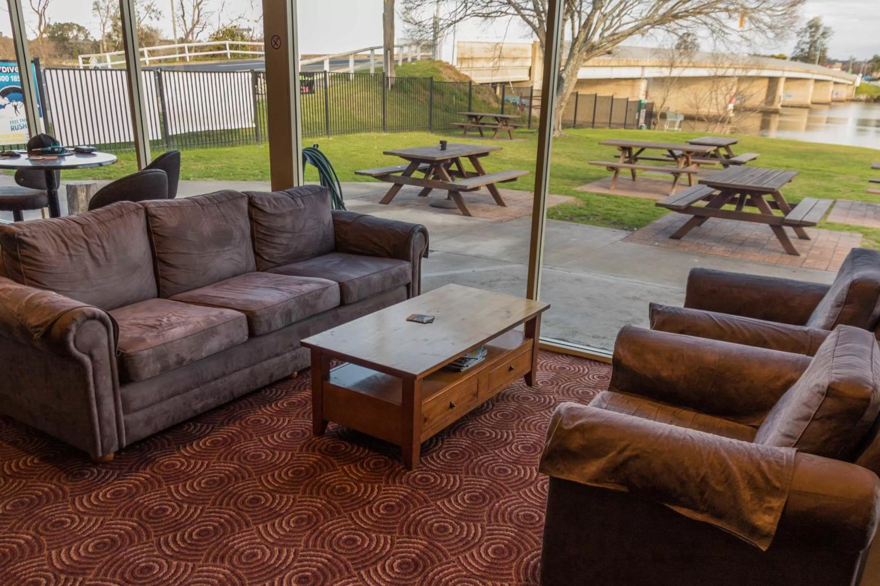 Lounge or bar in Moruya Waterfront Hotel Motel