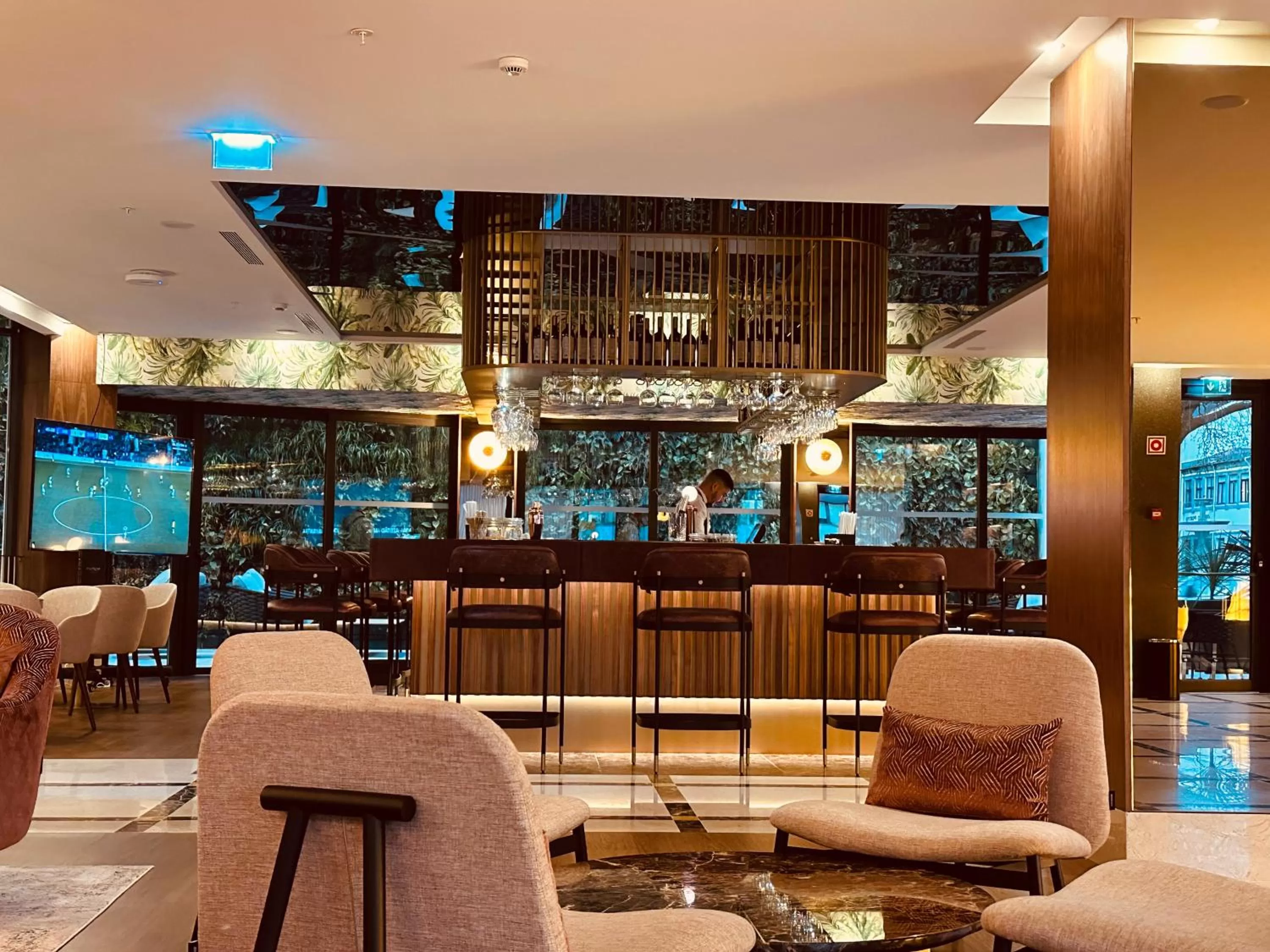 Lounge or bar in TURIM Oporto Hotel