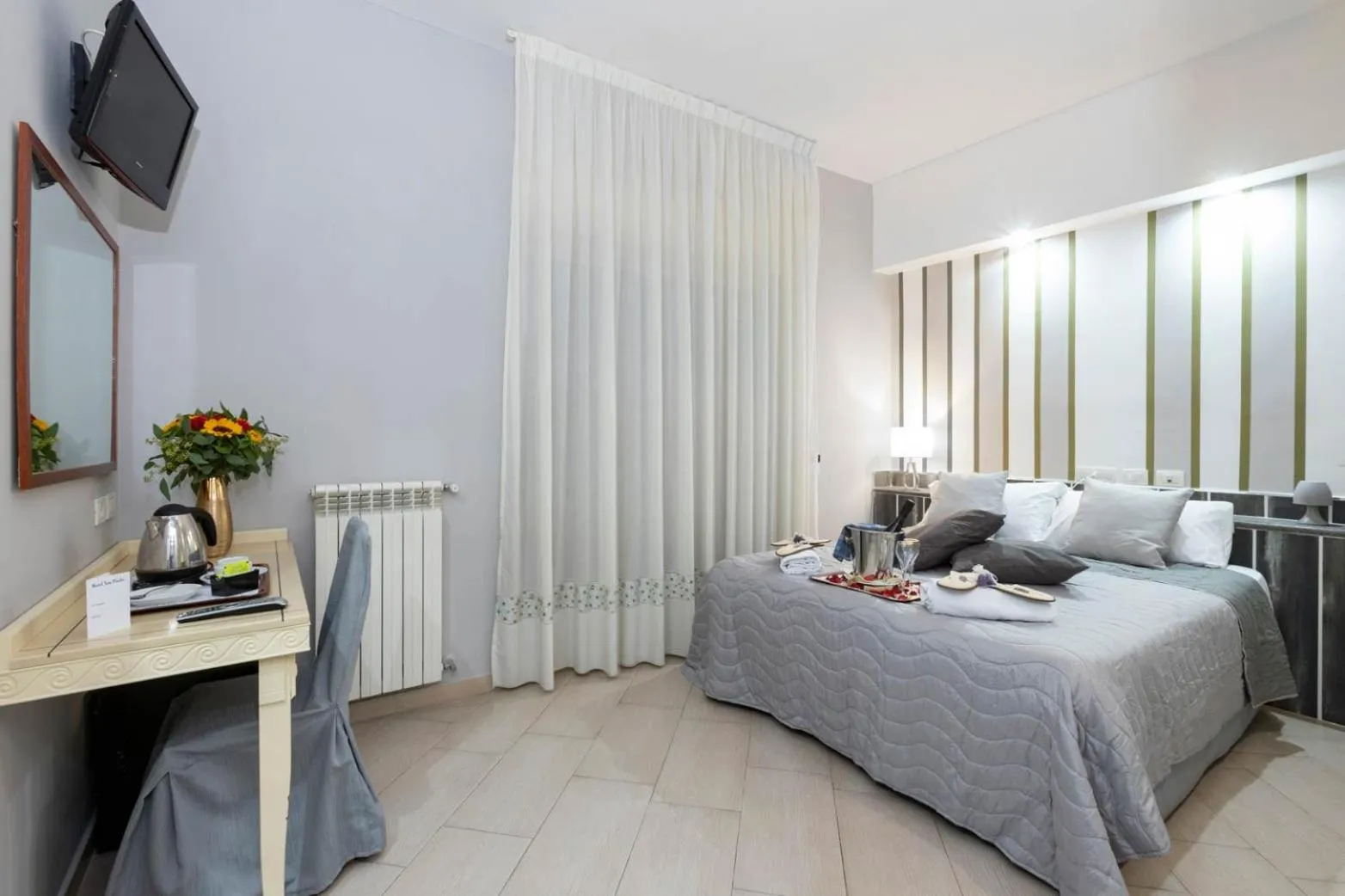 Bedroom, Bed in Hotel San Paolo