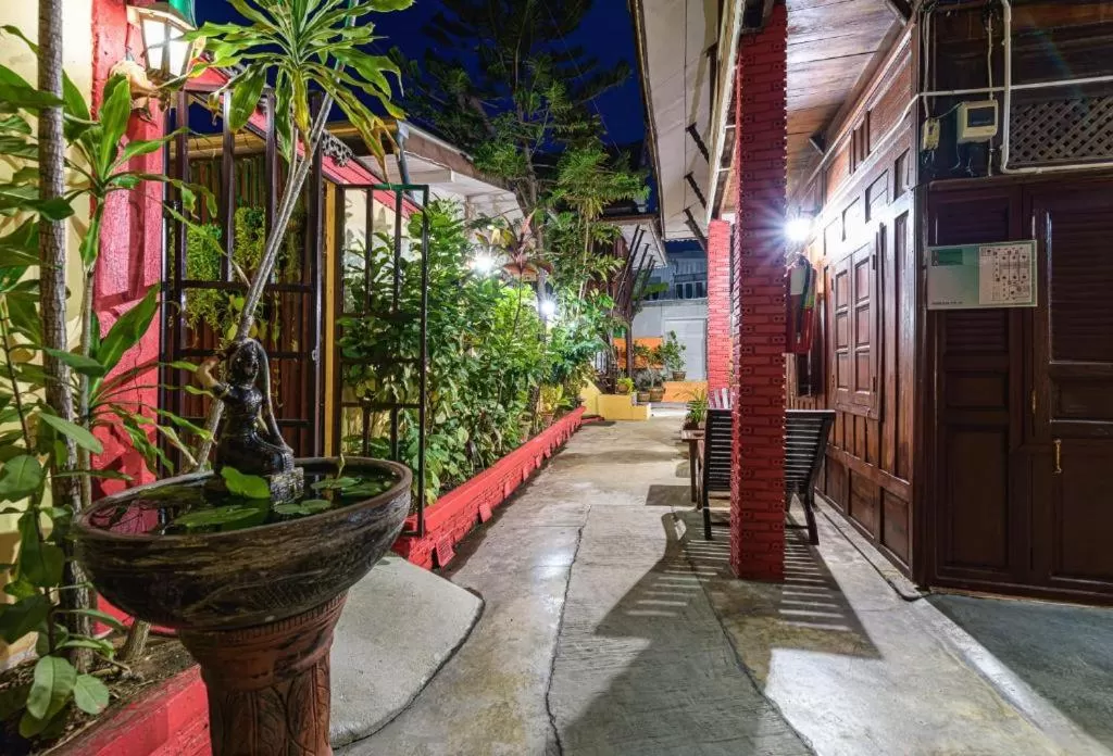 Property building in MANDARIN LODGE by victor