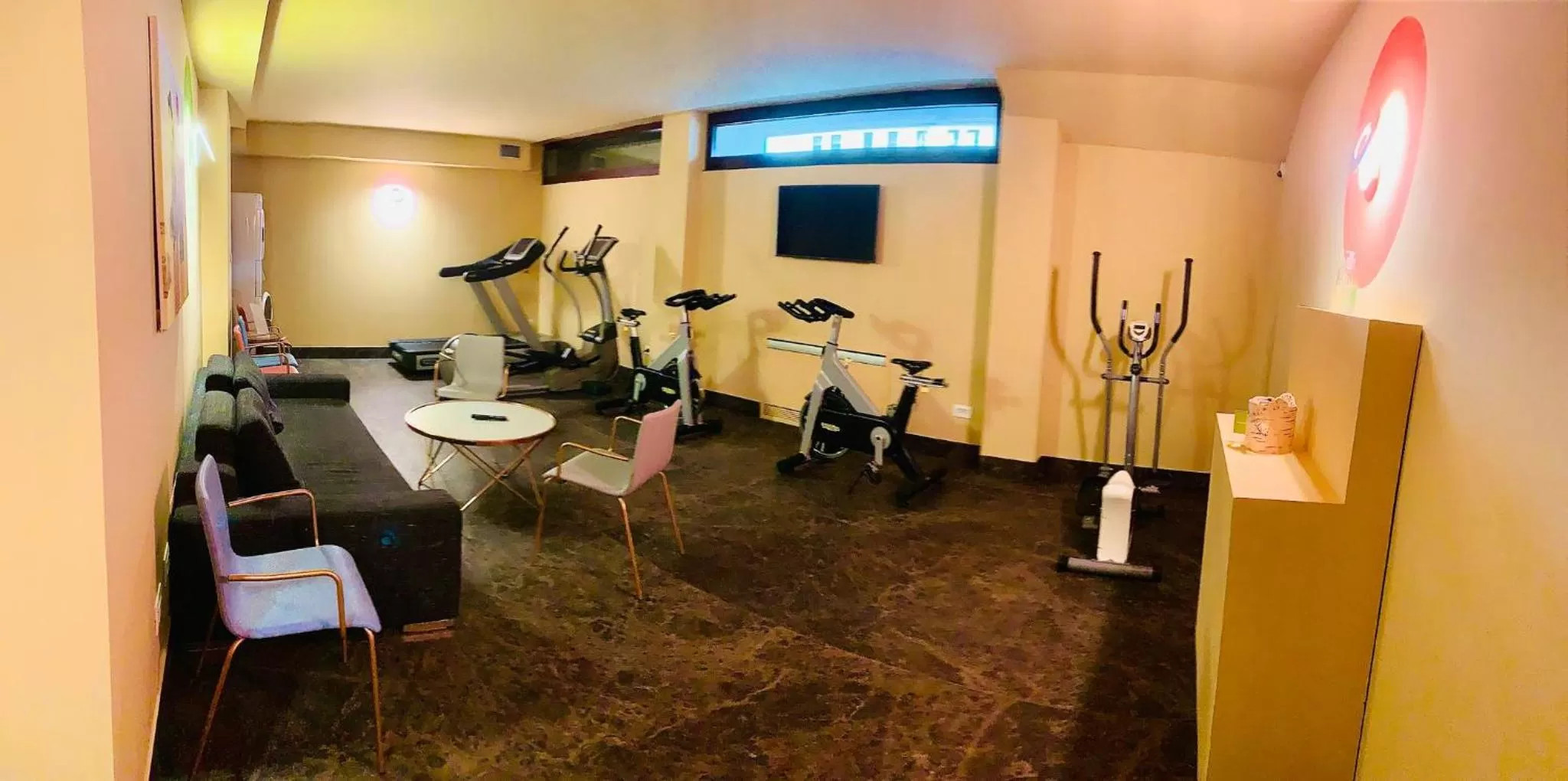 Fitness centre/facilities in OMAMA Hotel
