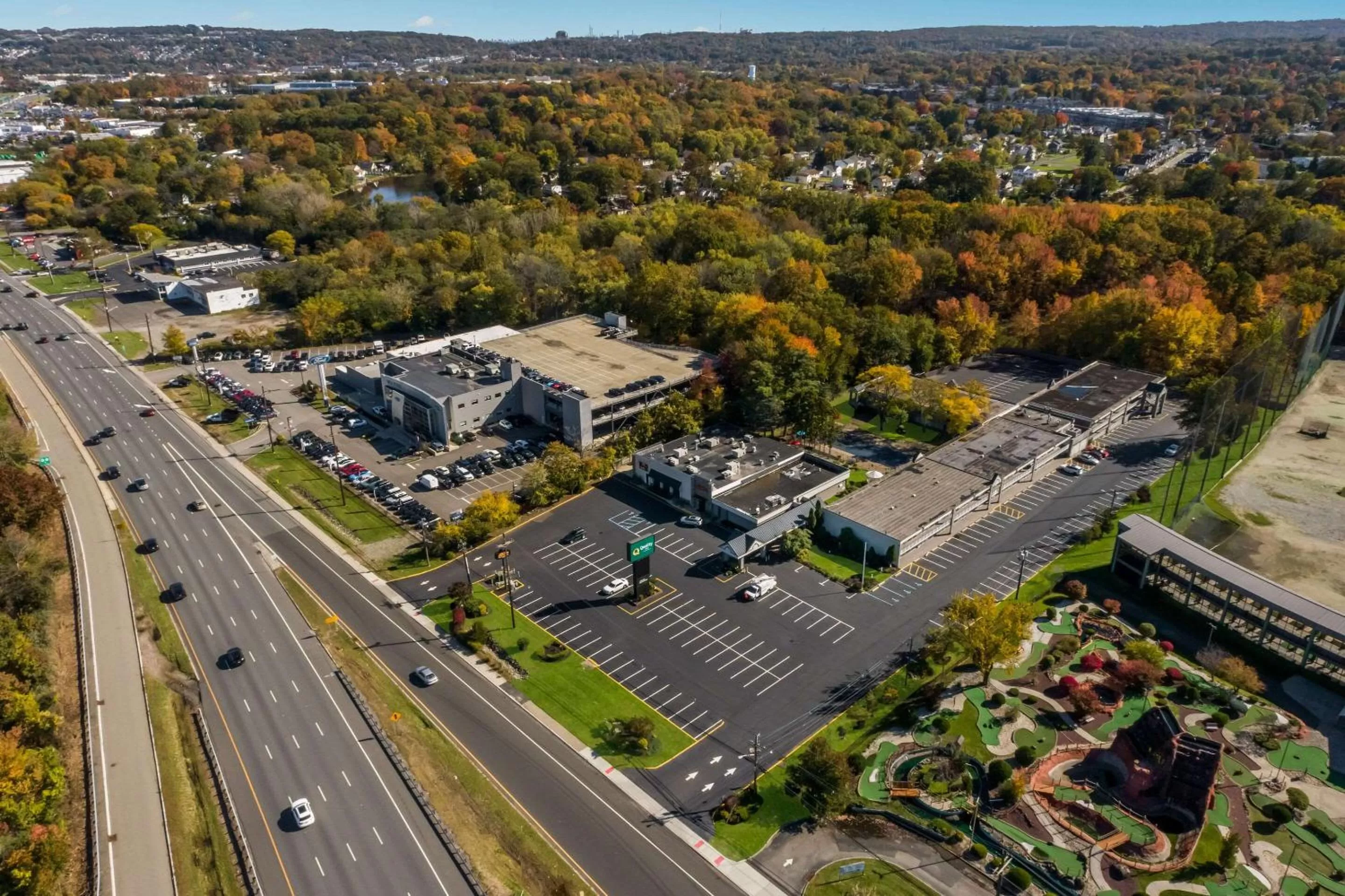 Property building in Quality Inn Wayne - Fairfield Area