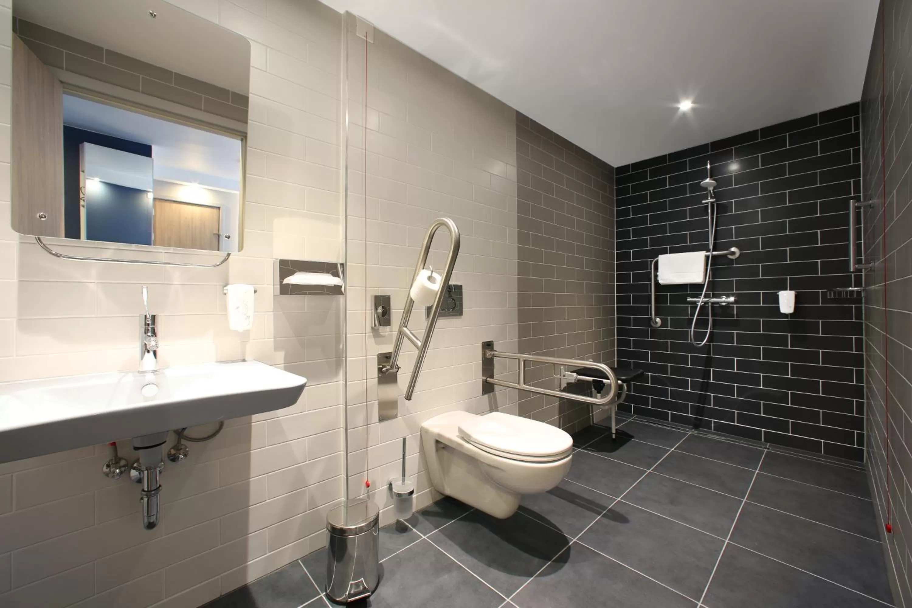 Photo of the whole room in Holiday Inn Express - Ljubljana by IHG