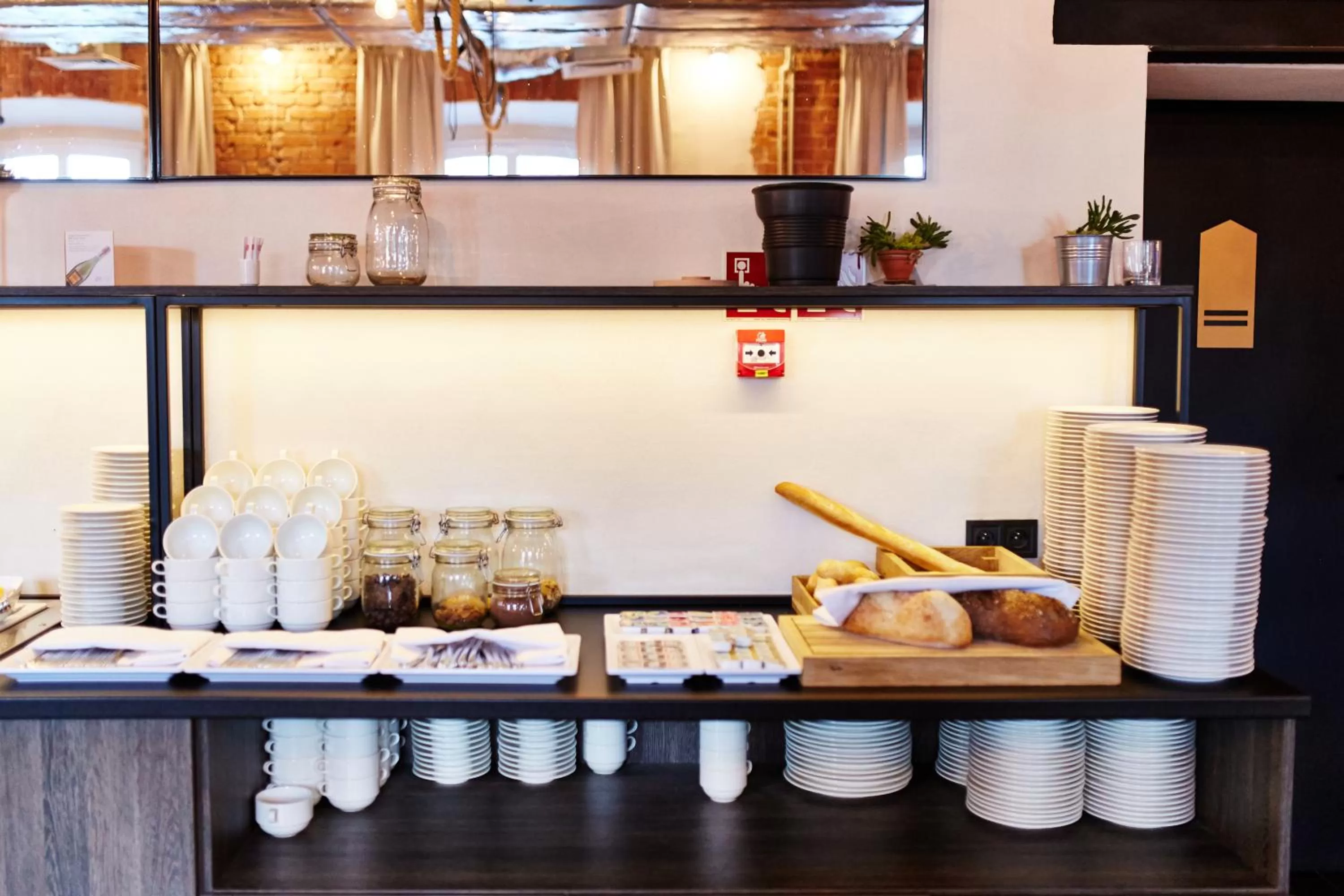 Breakfast in Koszary Arche Hotel