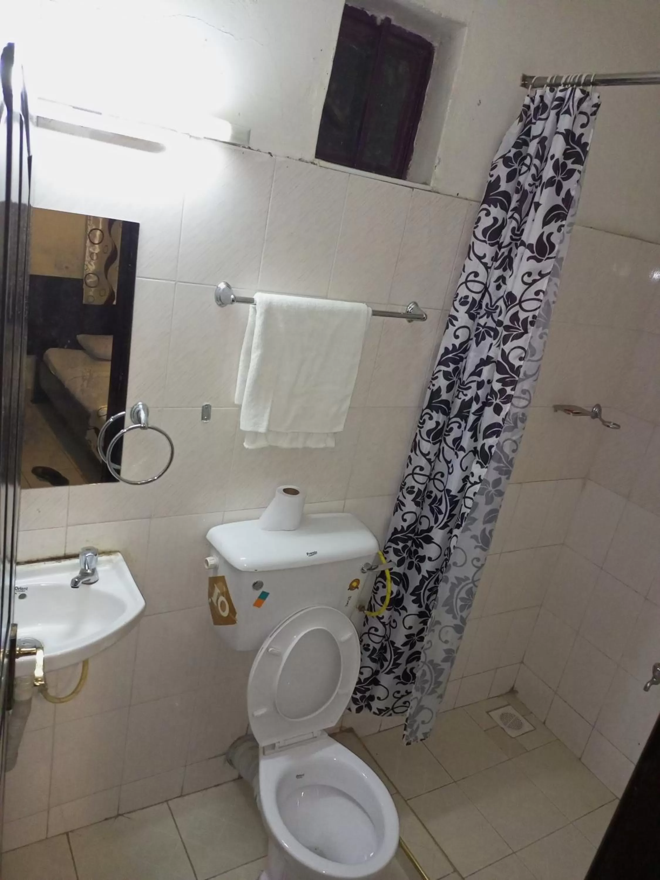 Bathroom in Beach View Hotel - Kisumu