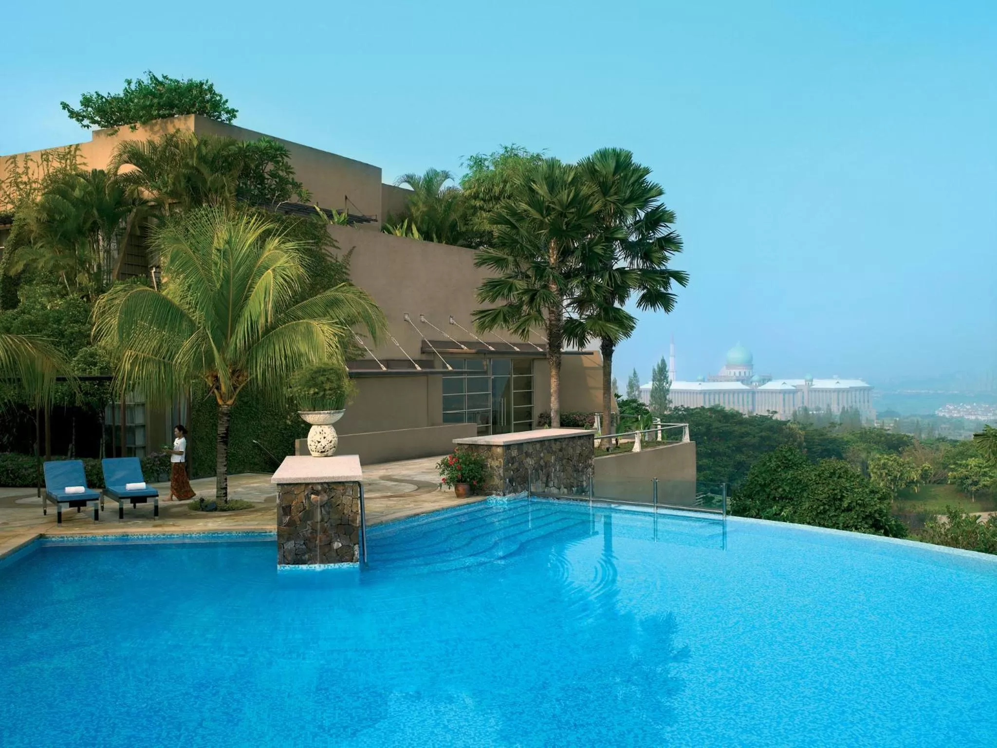 Nearby landmark in PULSE GRANDE Hotel Putrajaya