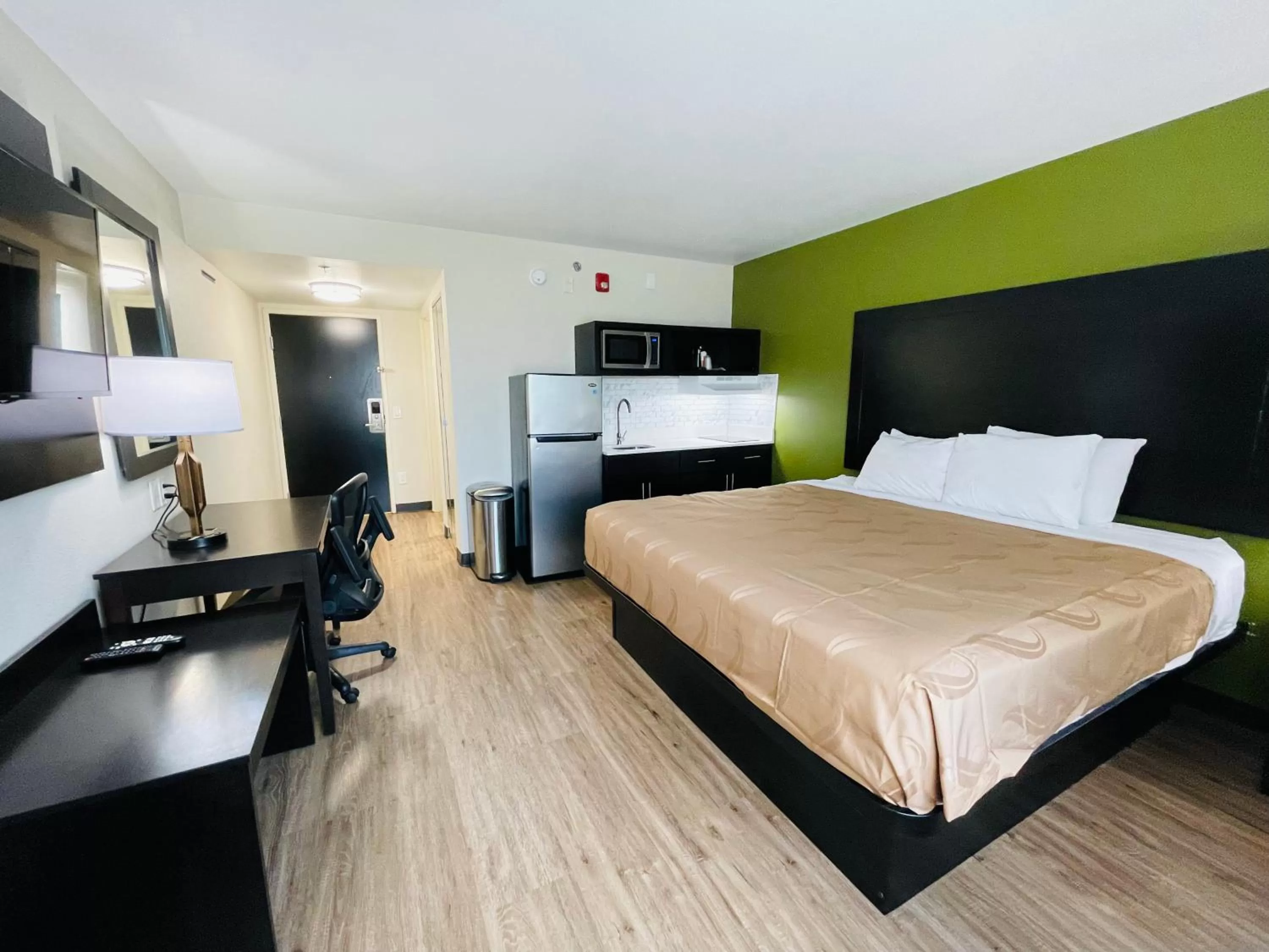 Photo of the whole room in Quality Inn & Suites Lake Charles South