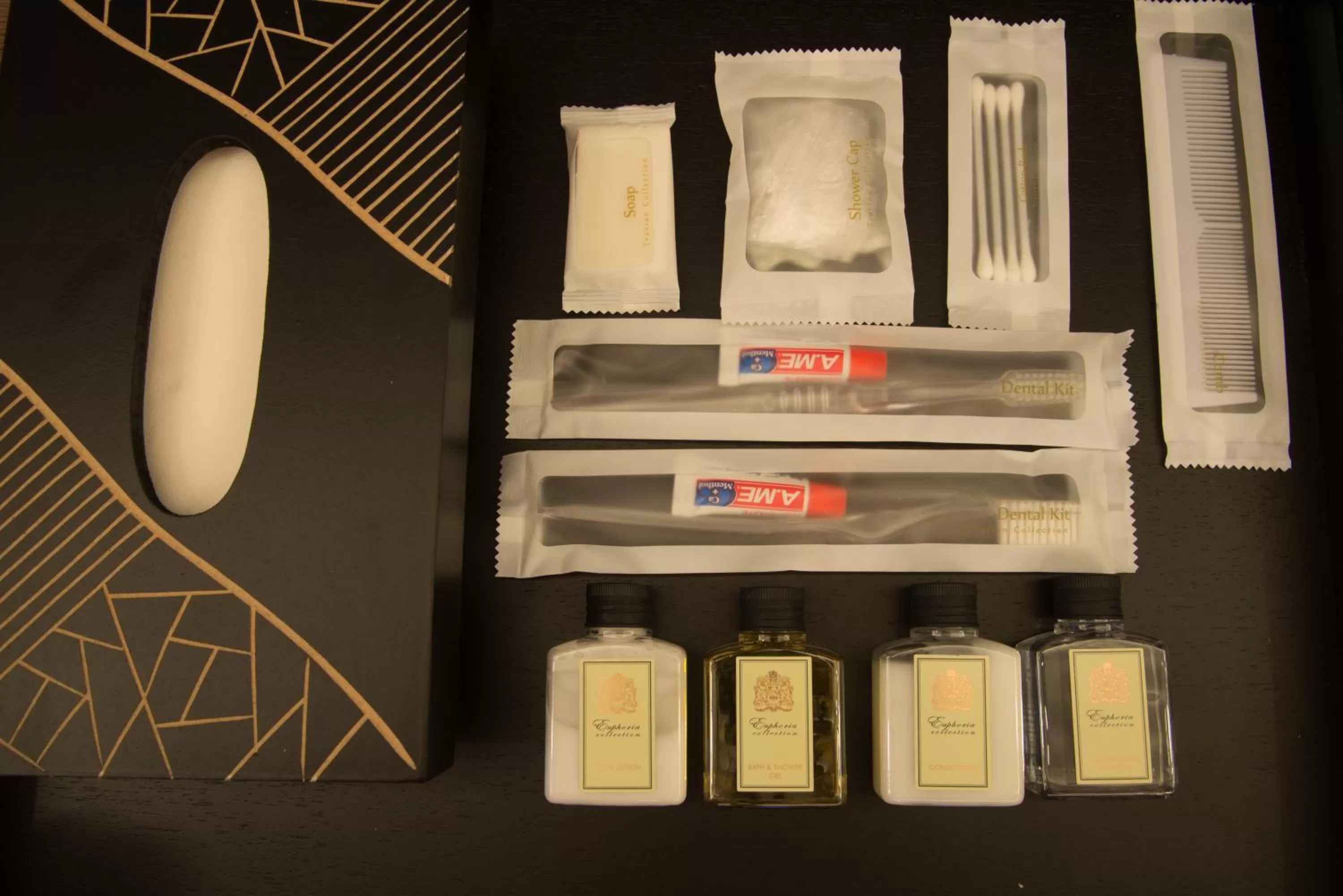 Bathroom in V20 Boutique Jacuzzi Hotel