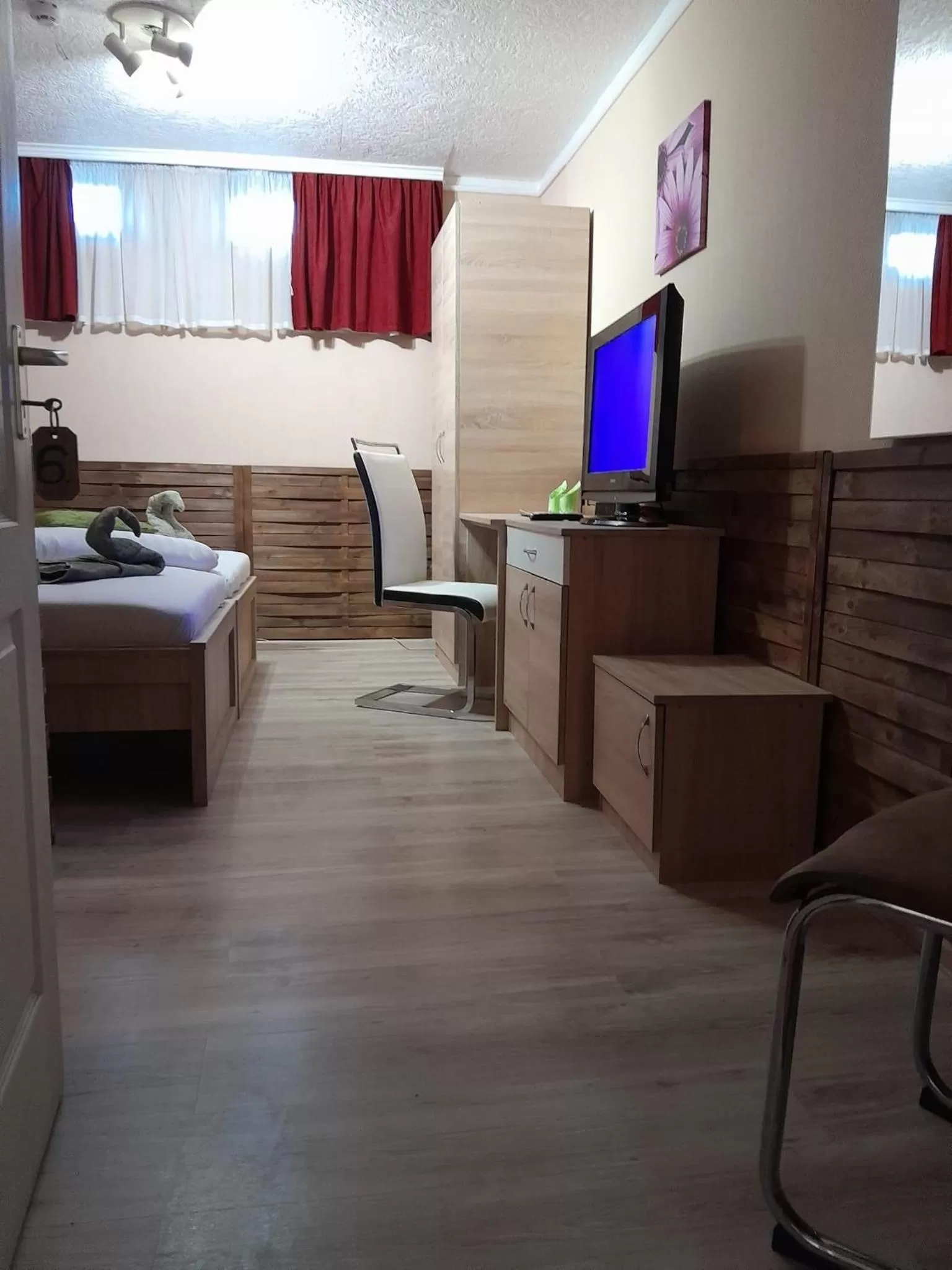 Bed in Abszolút Hotel és Panzió