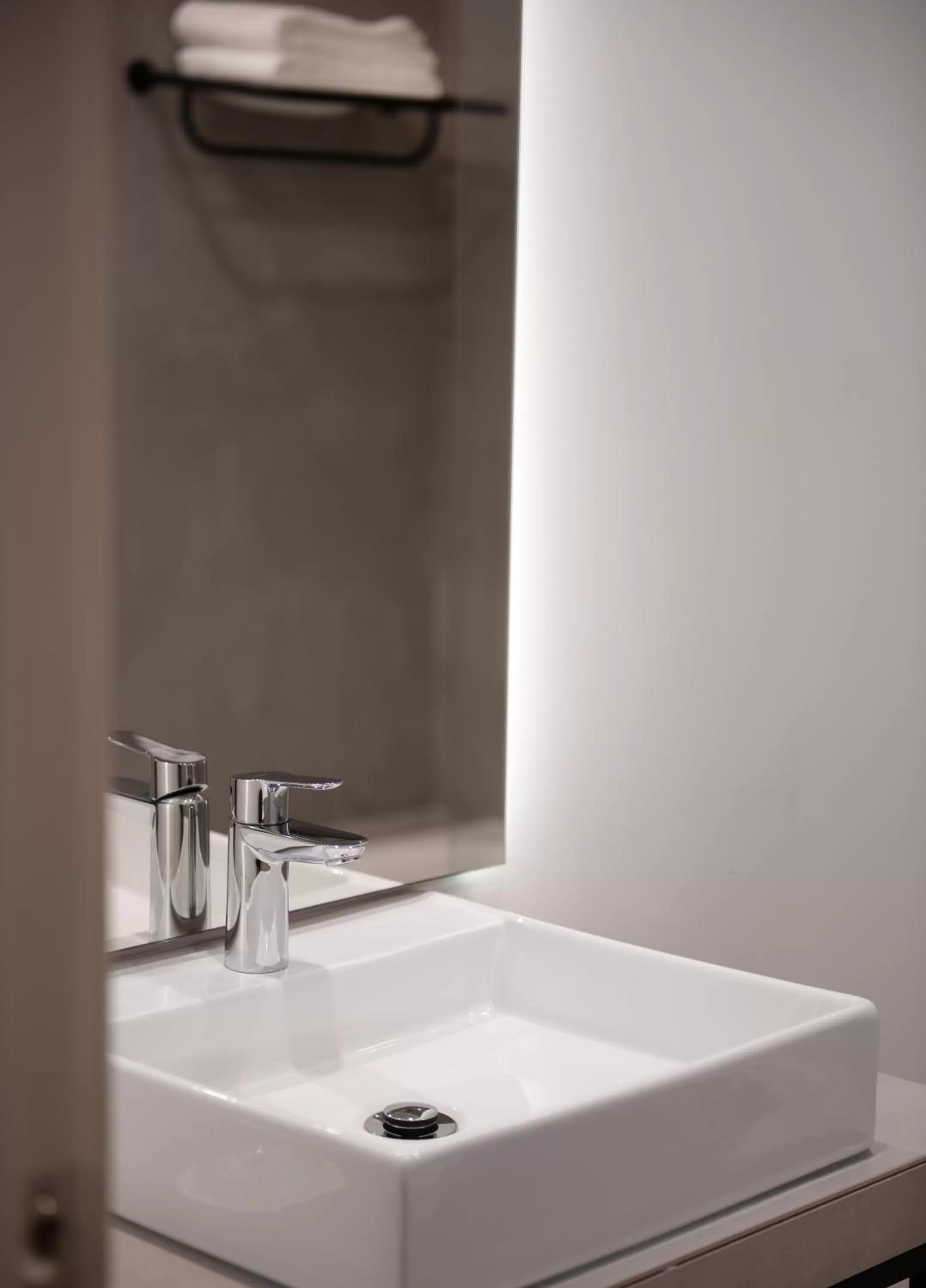 Toilet in Hotel Cristal Setúbal