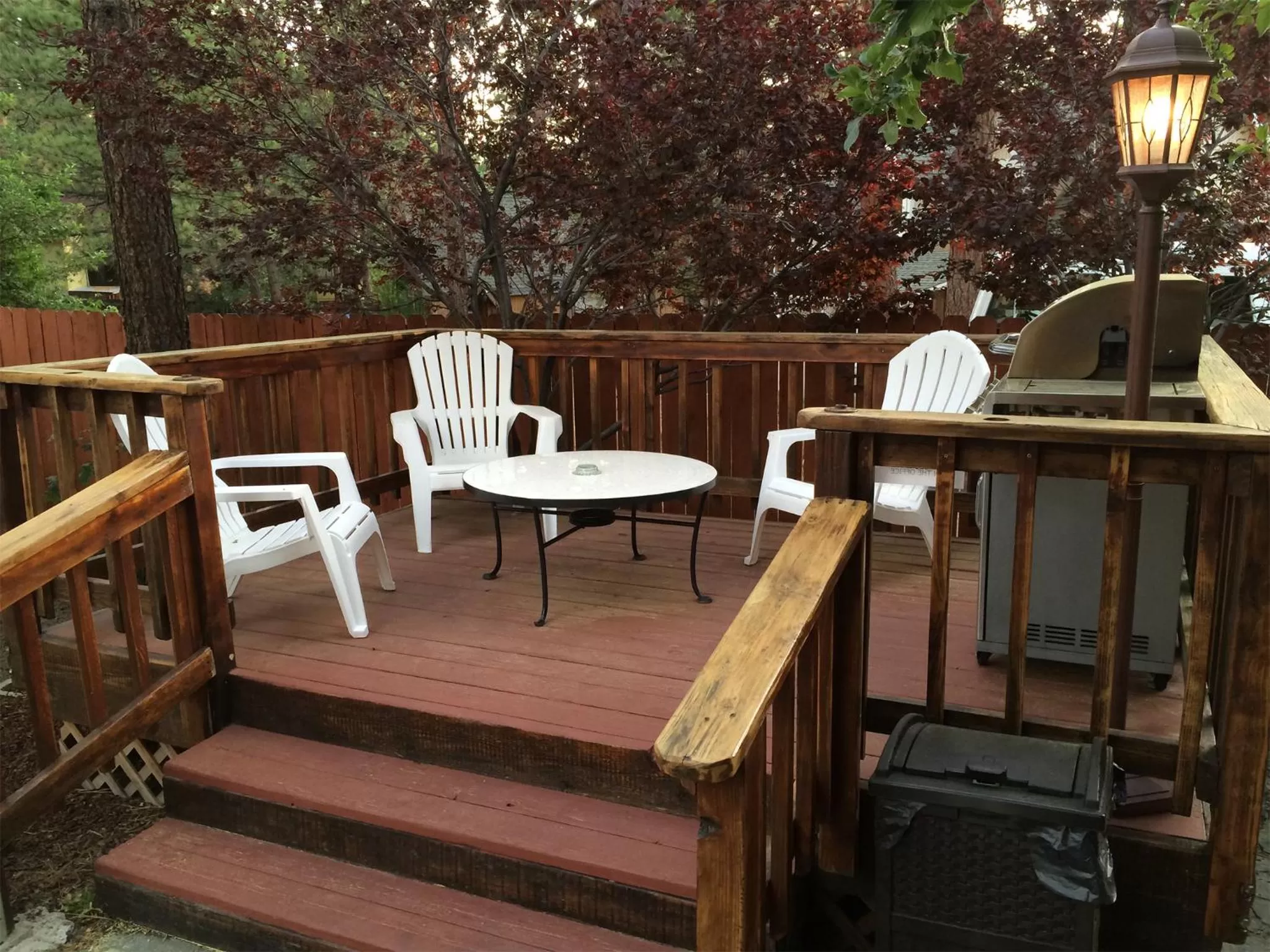 BBQ facilities in Hillcrest Suites & Cabins