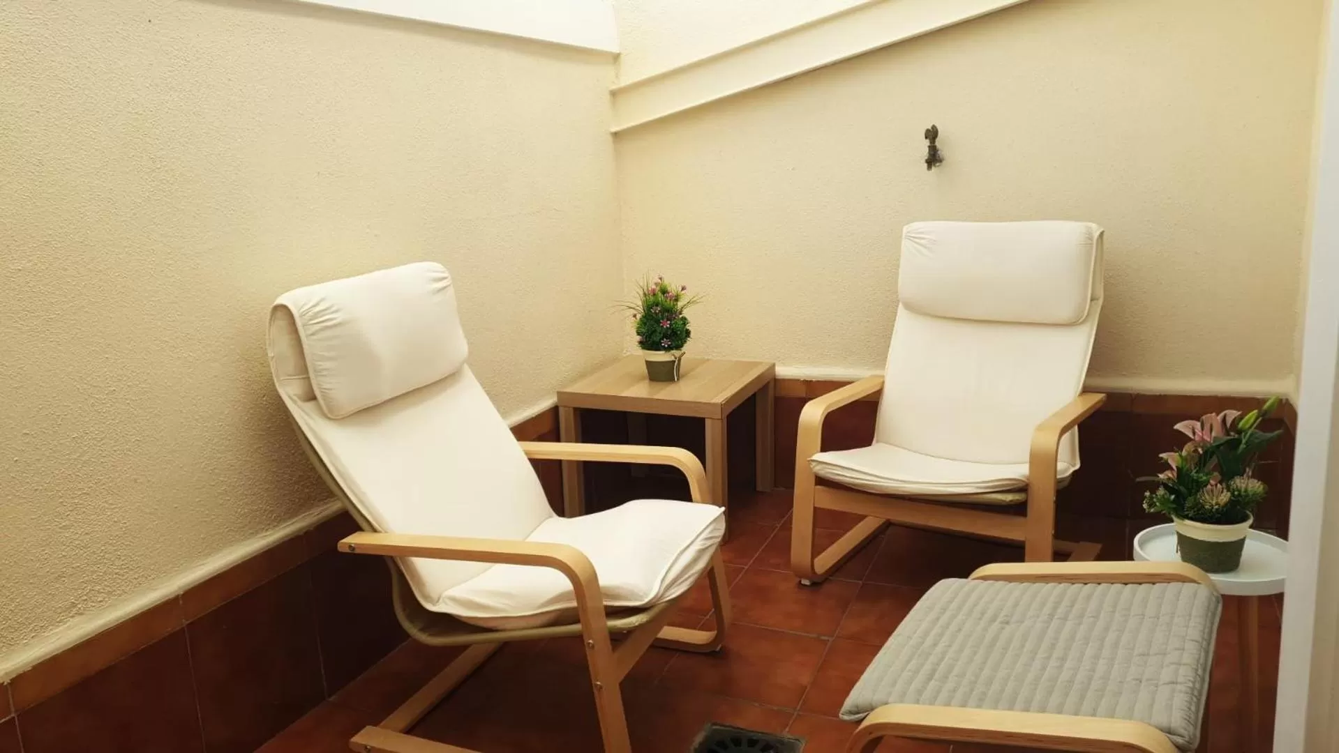 Seating Area in Rooms San Marcos