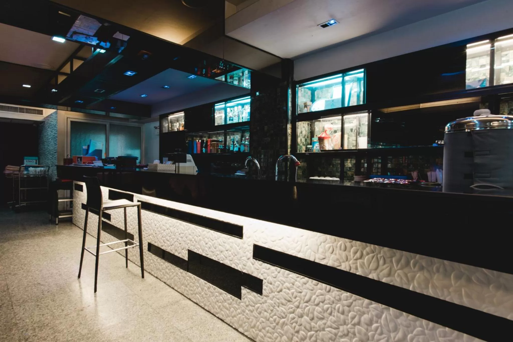 Restaurant/places to eat in Convenient Park Bangkok