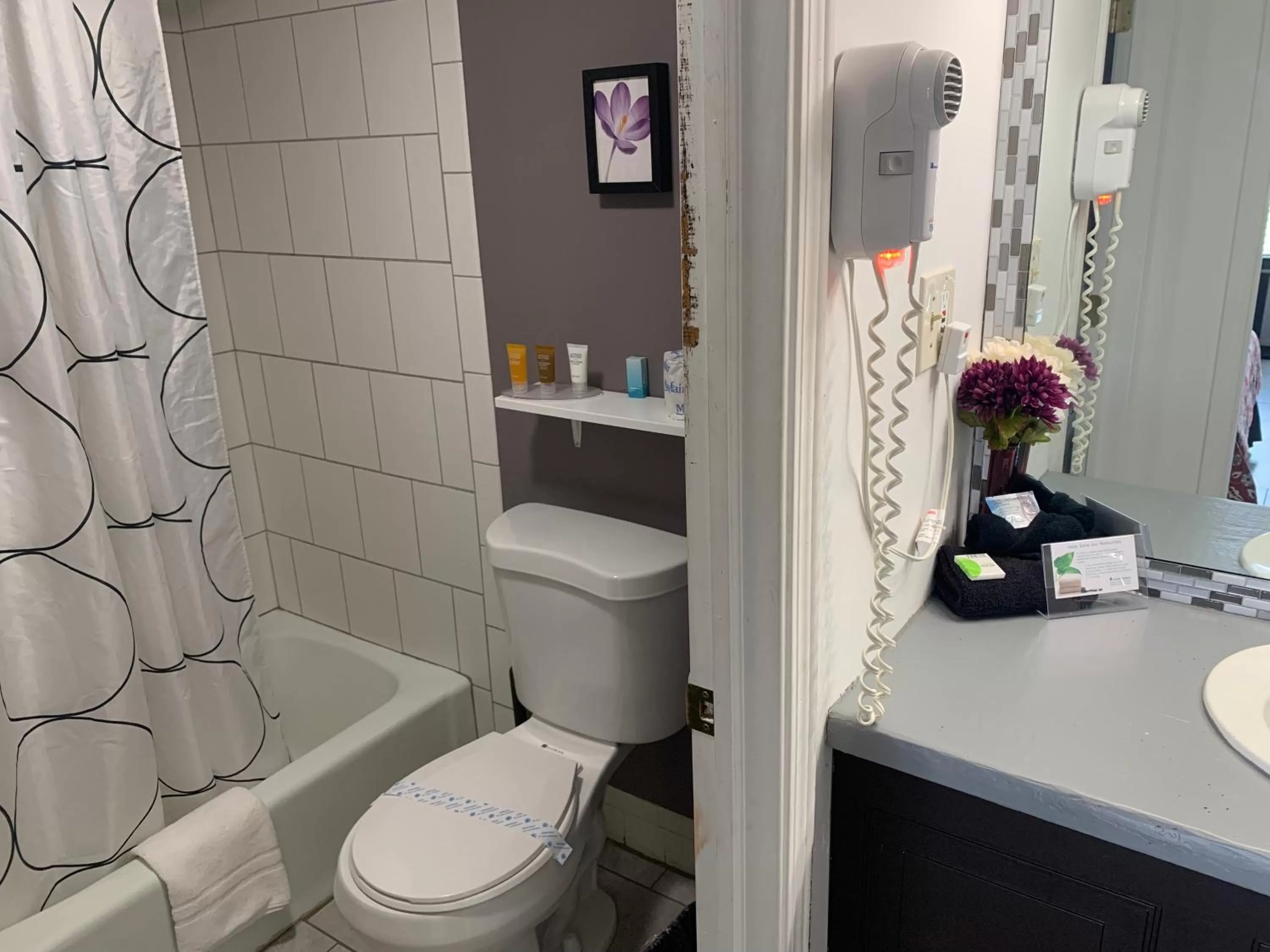 Bathroom in Geneva Wells Inn