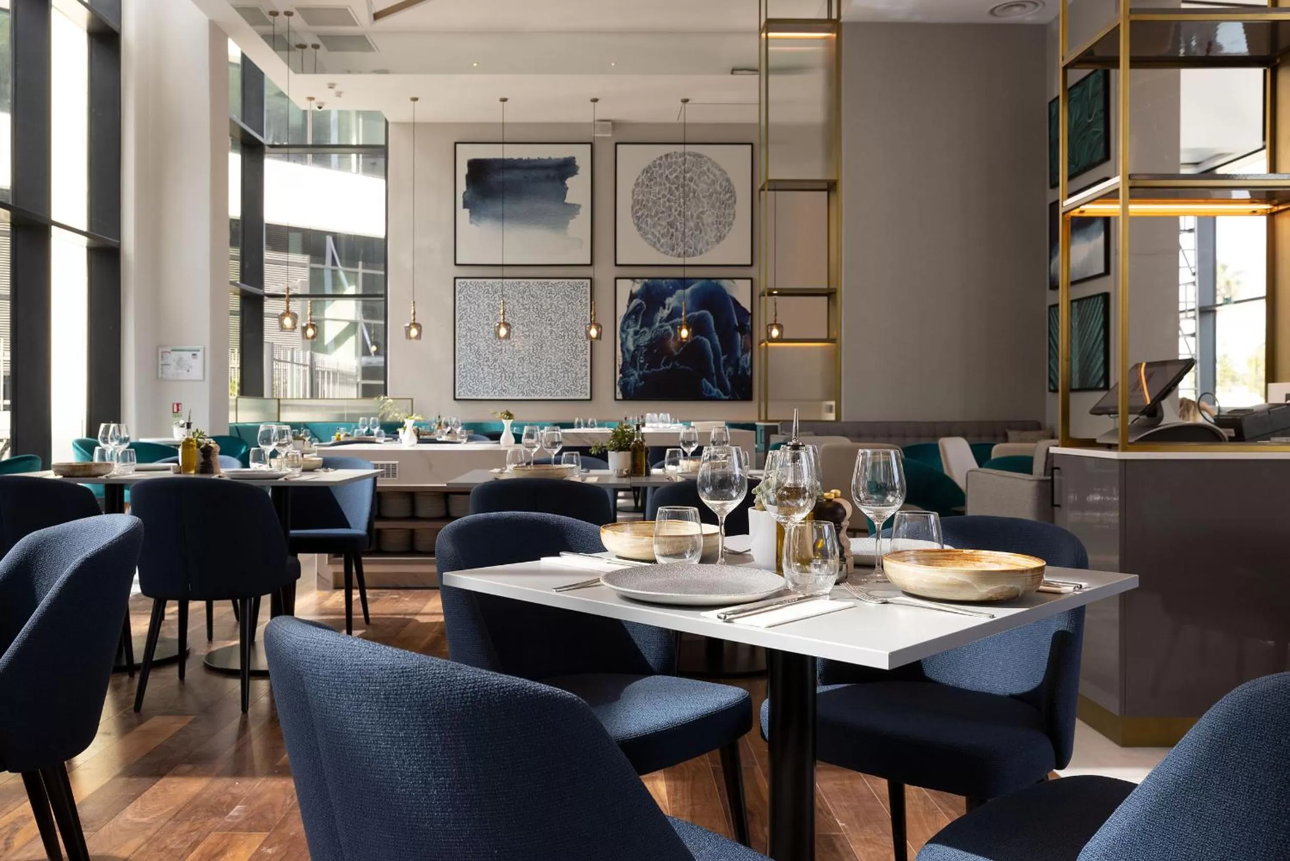 Restaurant/places to eat in Sheraton Nice