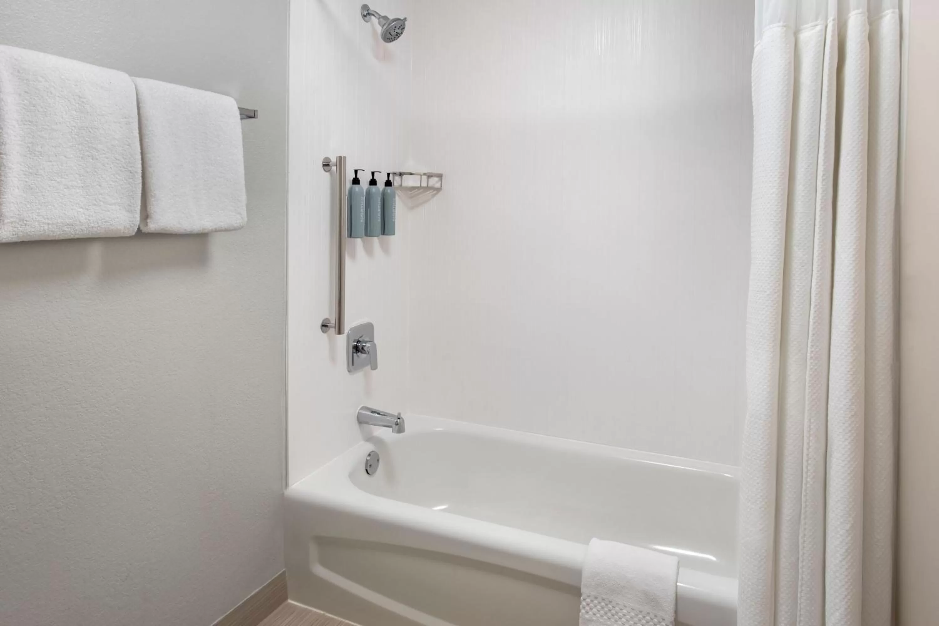 Double Room with Two Double Beds in Courtyard Philadelphia Plymouth Meeting