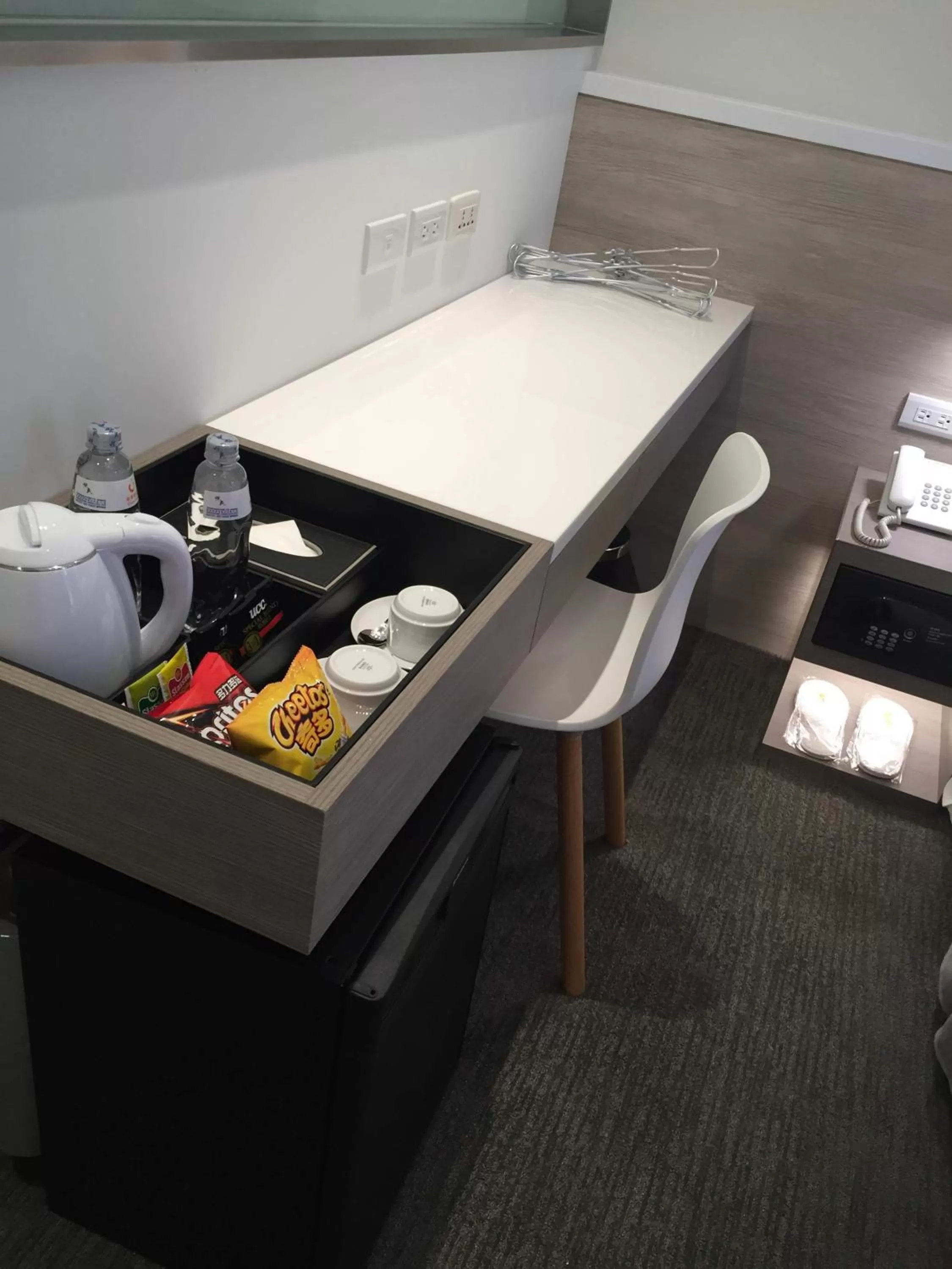 Coffee/tea facilities in CityInn Hotel Plus- Fuxing North Road Branch