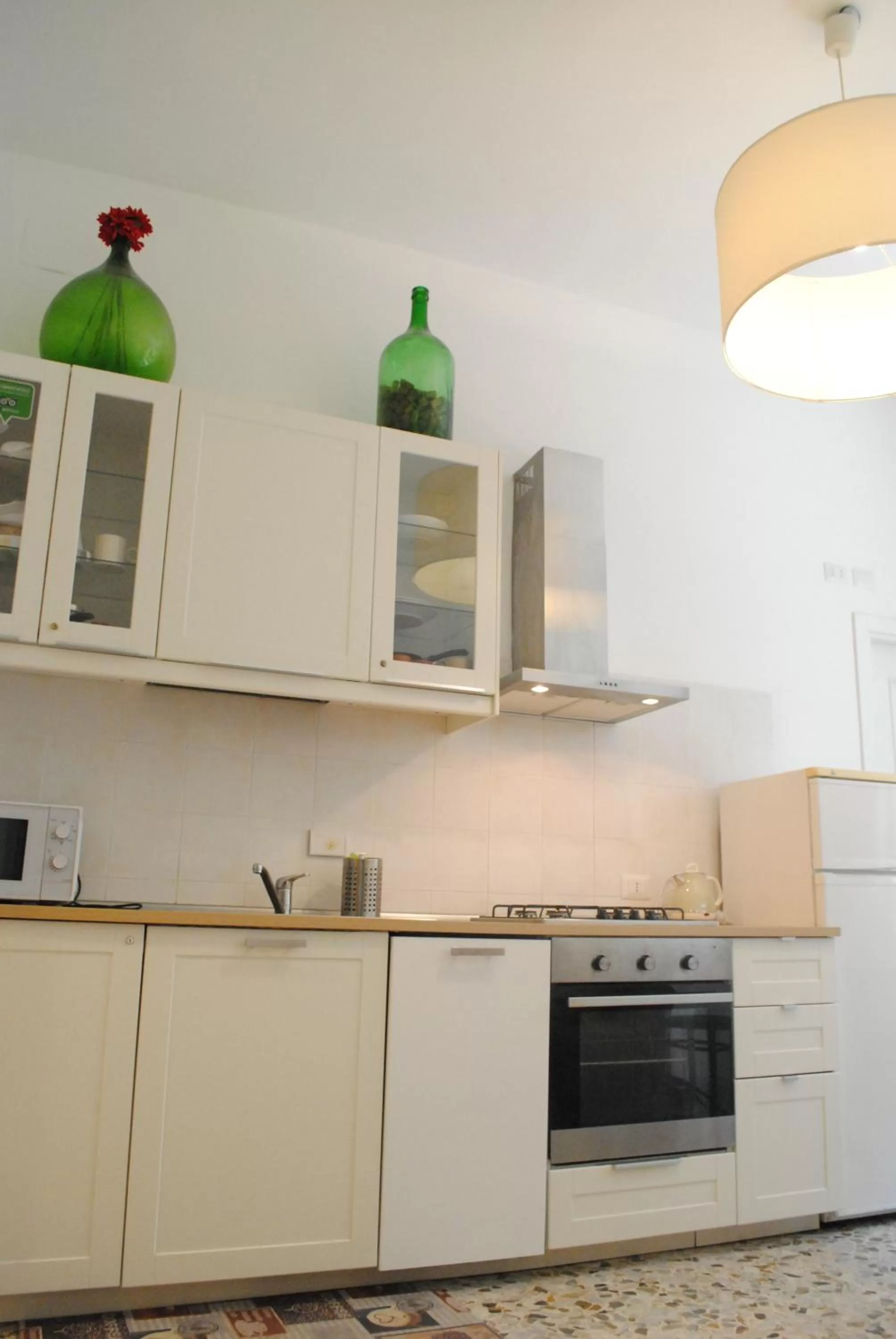 Kitchen or kitchenette in Lombardo