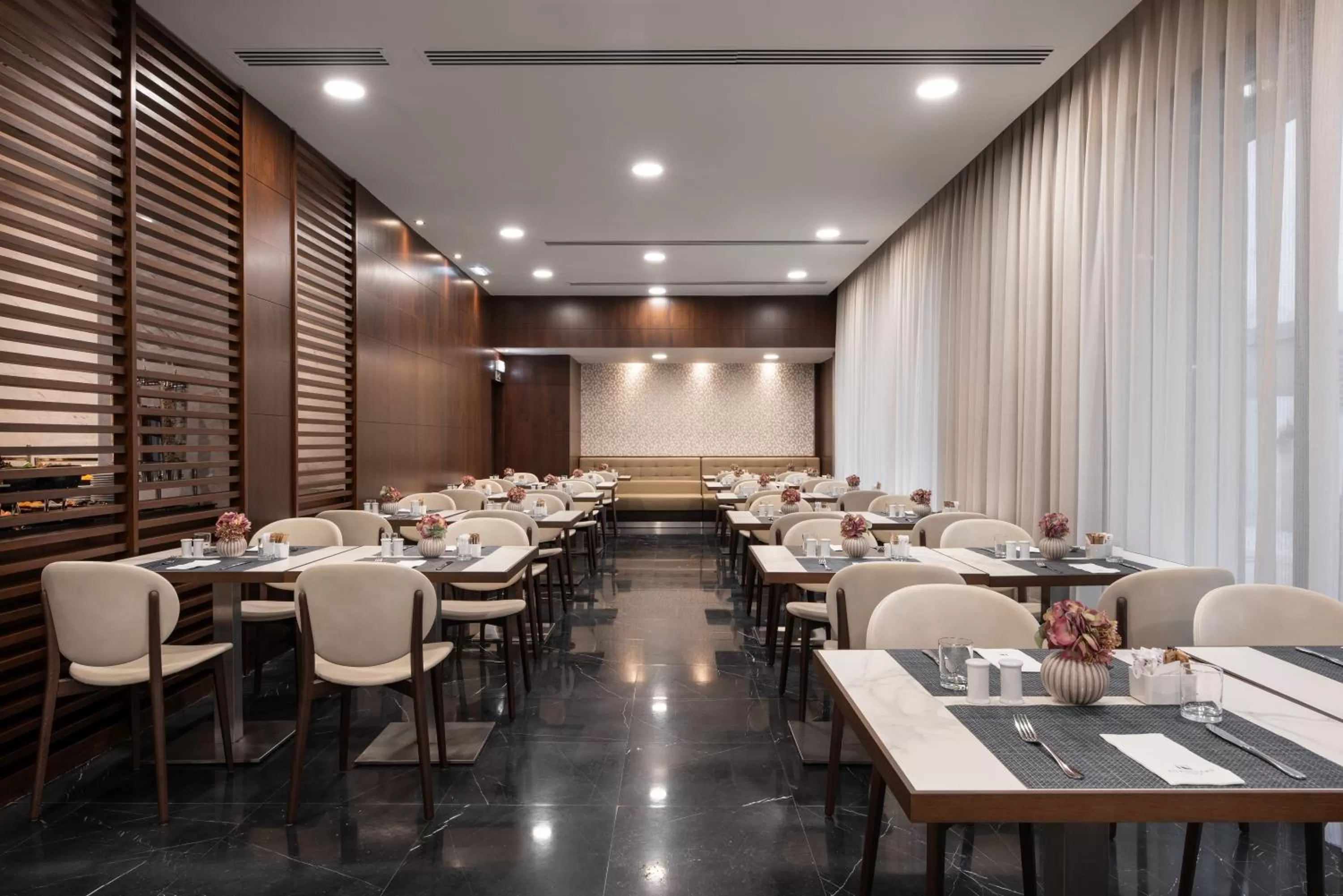 Restaurant/places to eat in Eurostars Das Letras