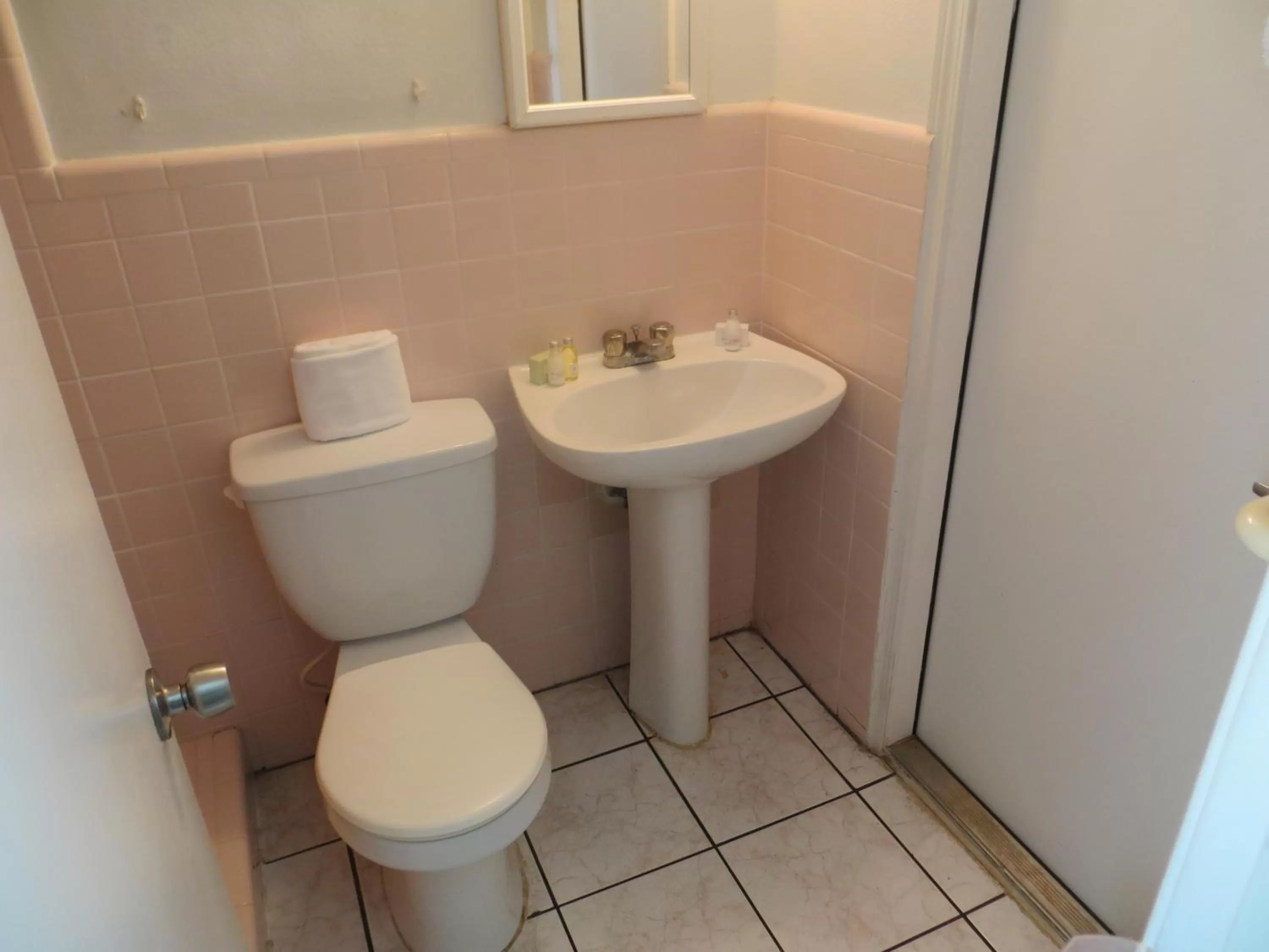 Toilet, Bathroom in Miramar Resort