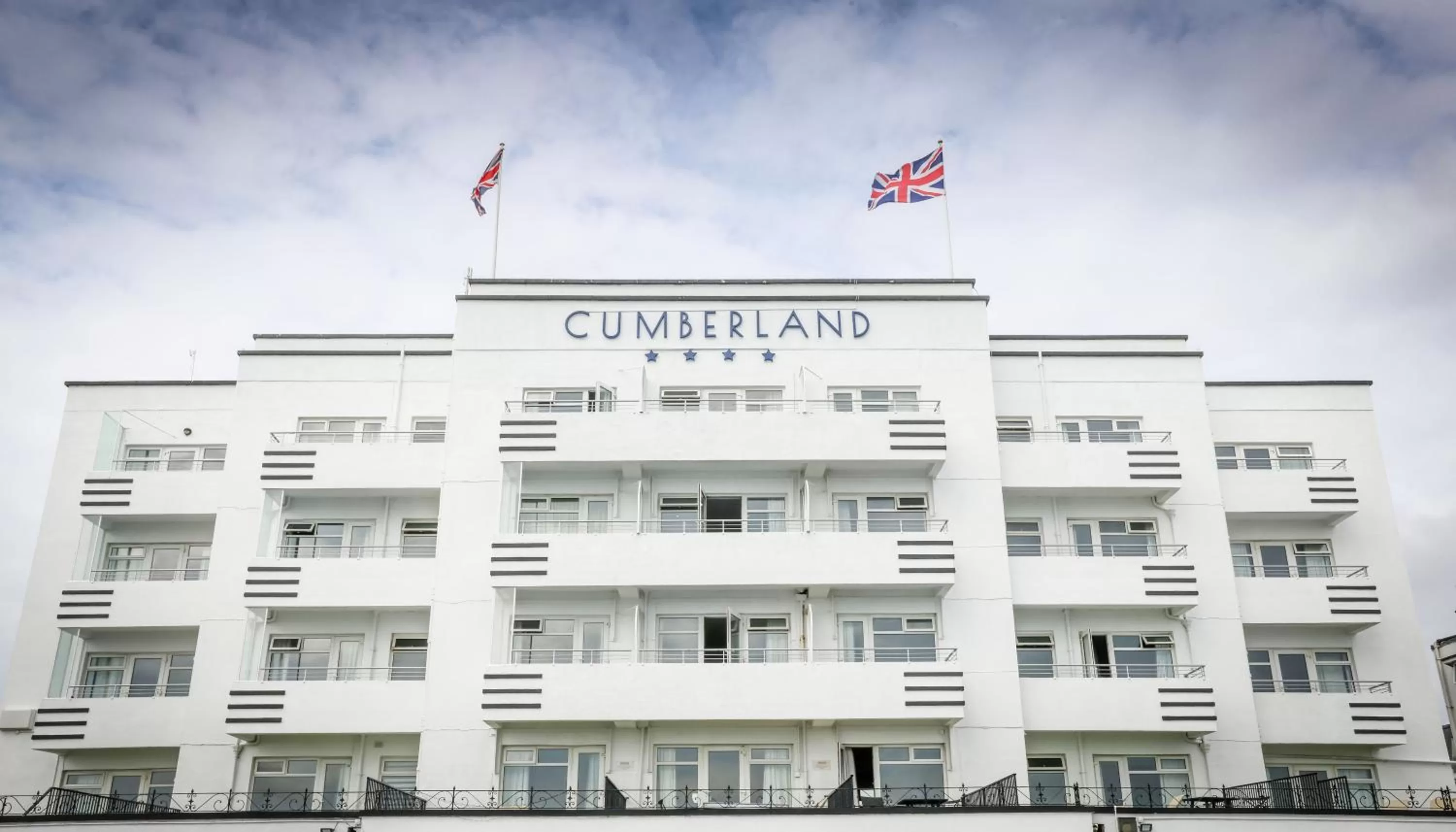 Property building in Cumberland Hotel - OCEANA COLLECTION