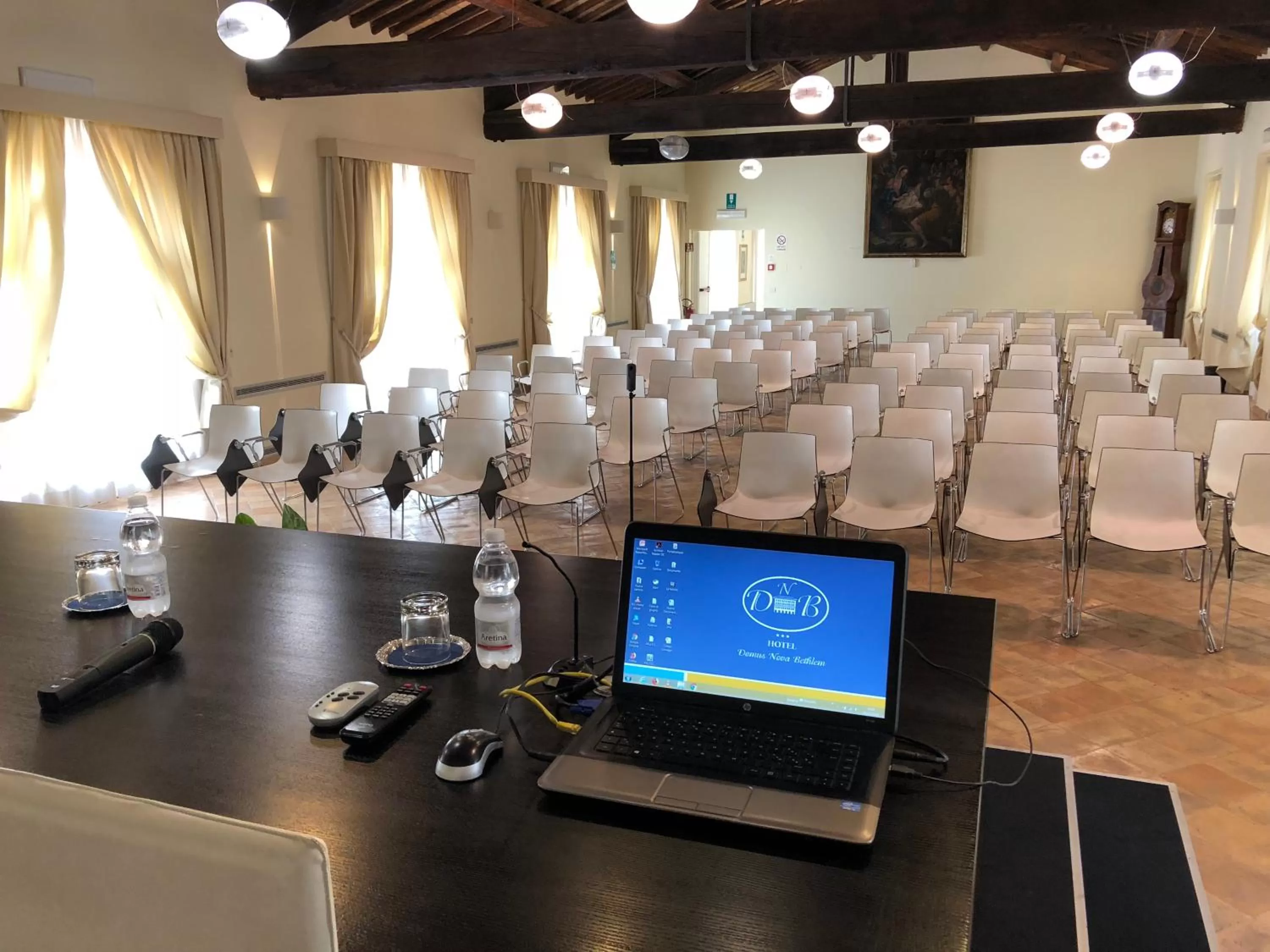 Business facilities in Basilica Hotel