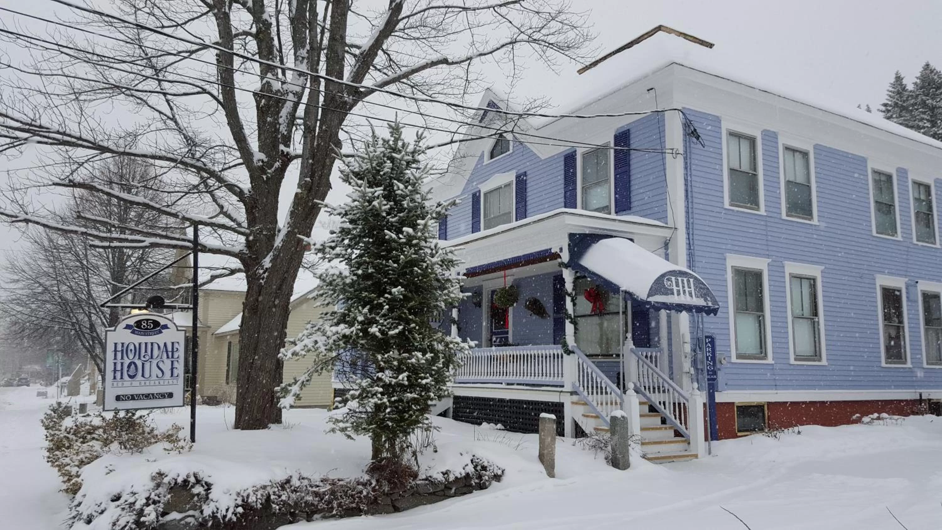 Day, Winter in Holidae House Bed & Breakfast