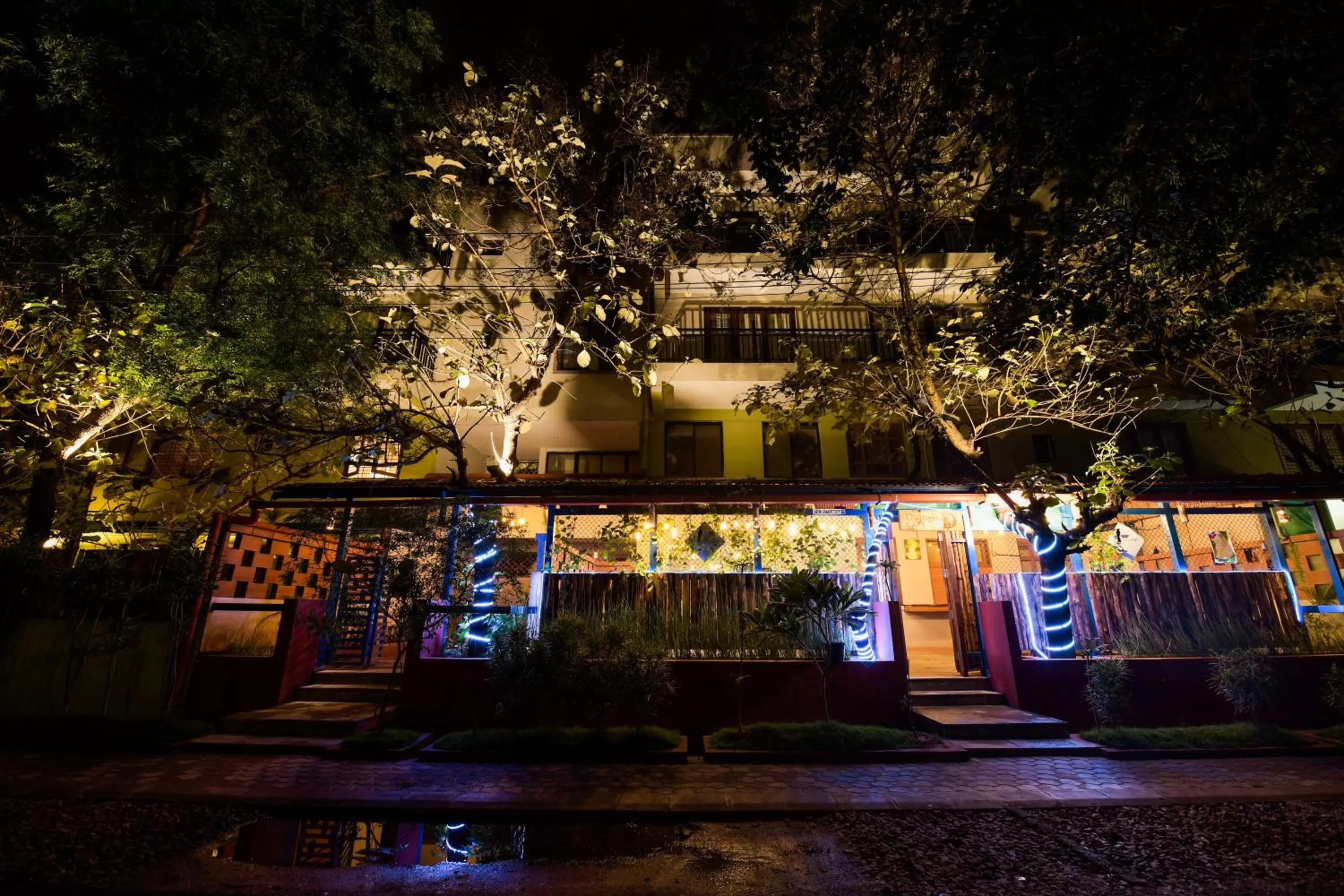 Property building in SAFARI QUEST