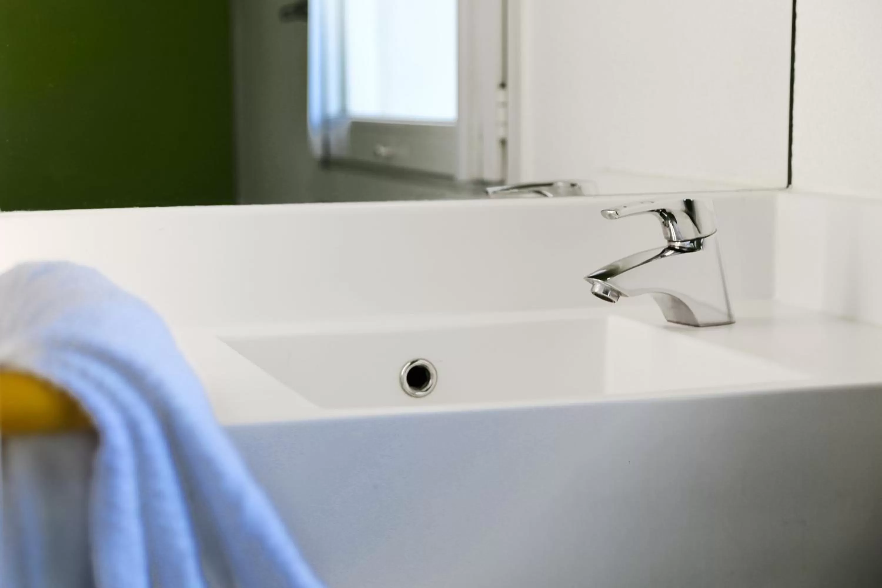 Bathroom in hotelF1 Orange Centre Echangeur A7 A9