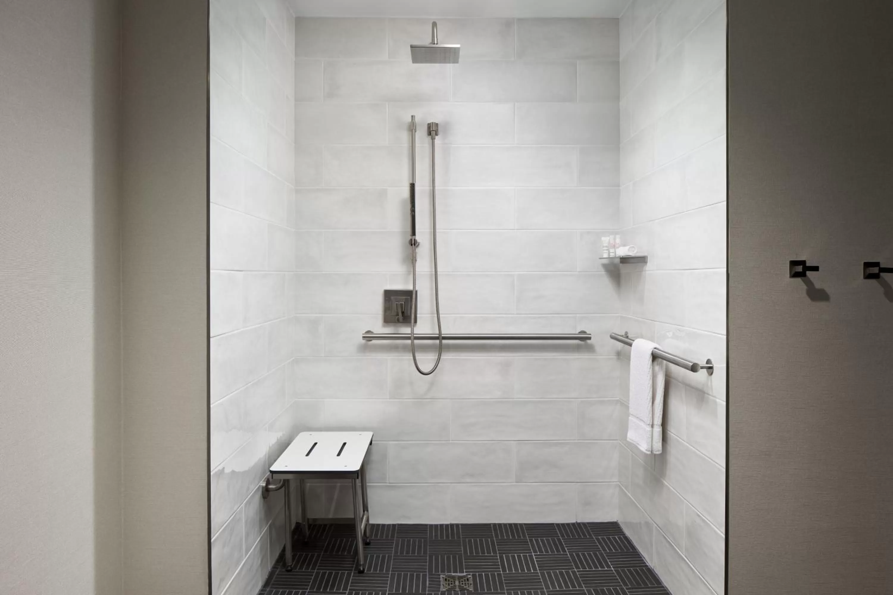 Bathroom in Marriott Owings Mills Metro Centre