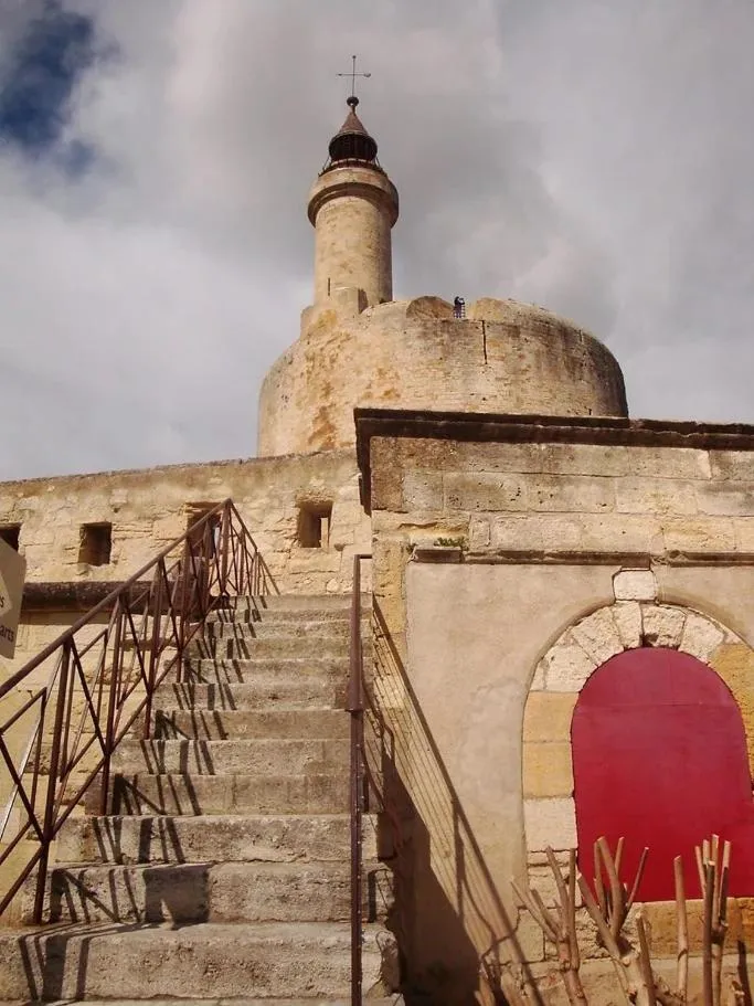 Nearby landmark in La Villa Mazarin