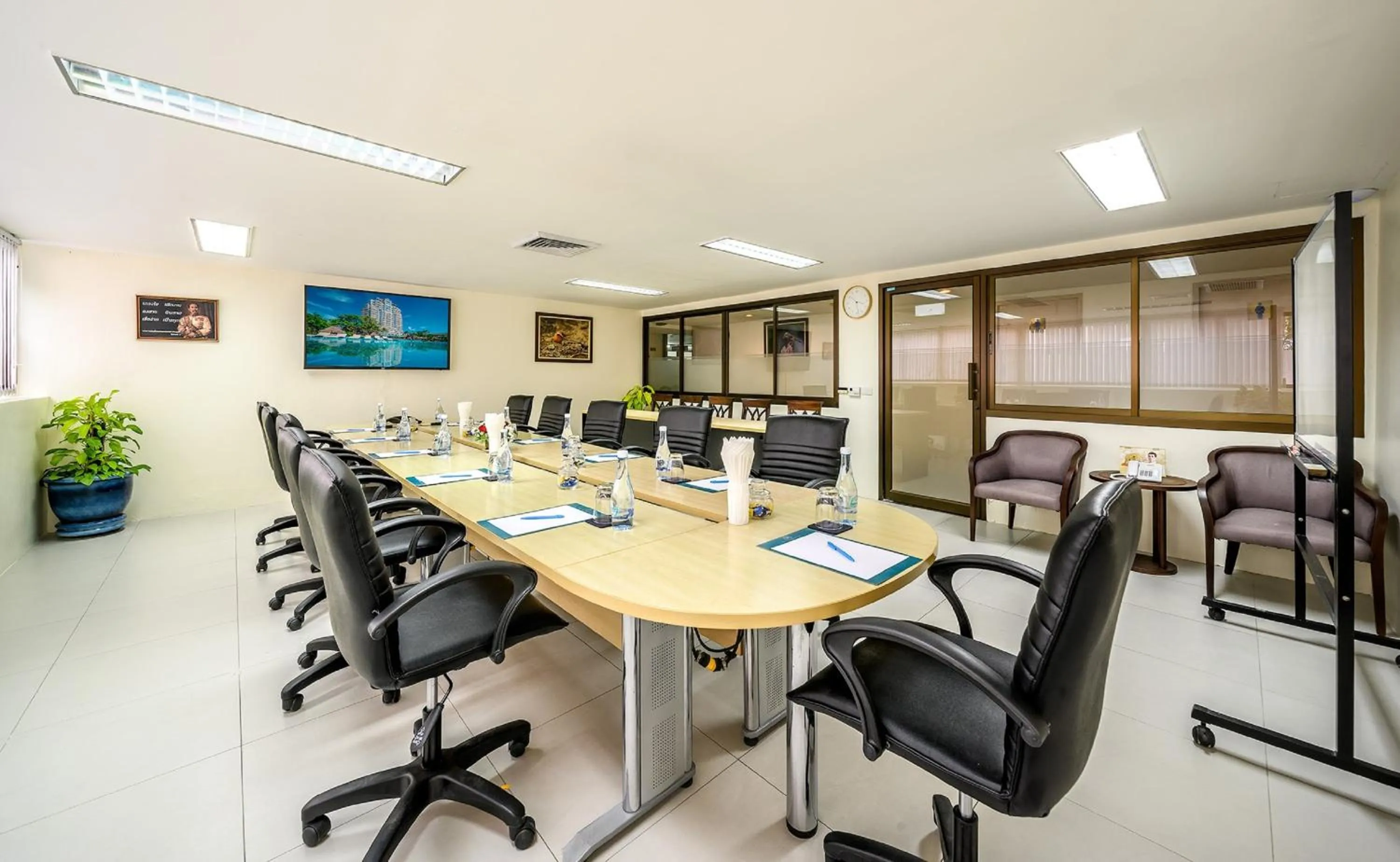 Area and facilities in Andaman Beach Suites Hotel, Patong Phuket