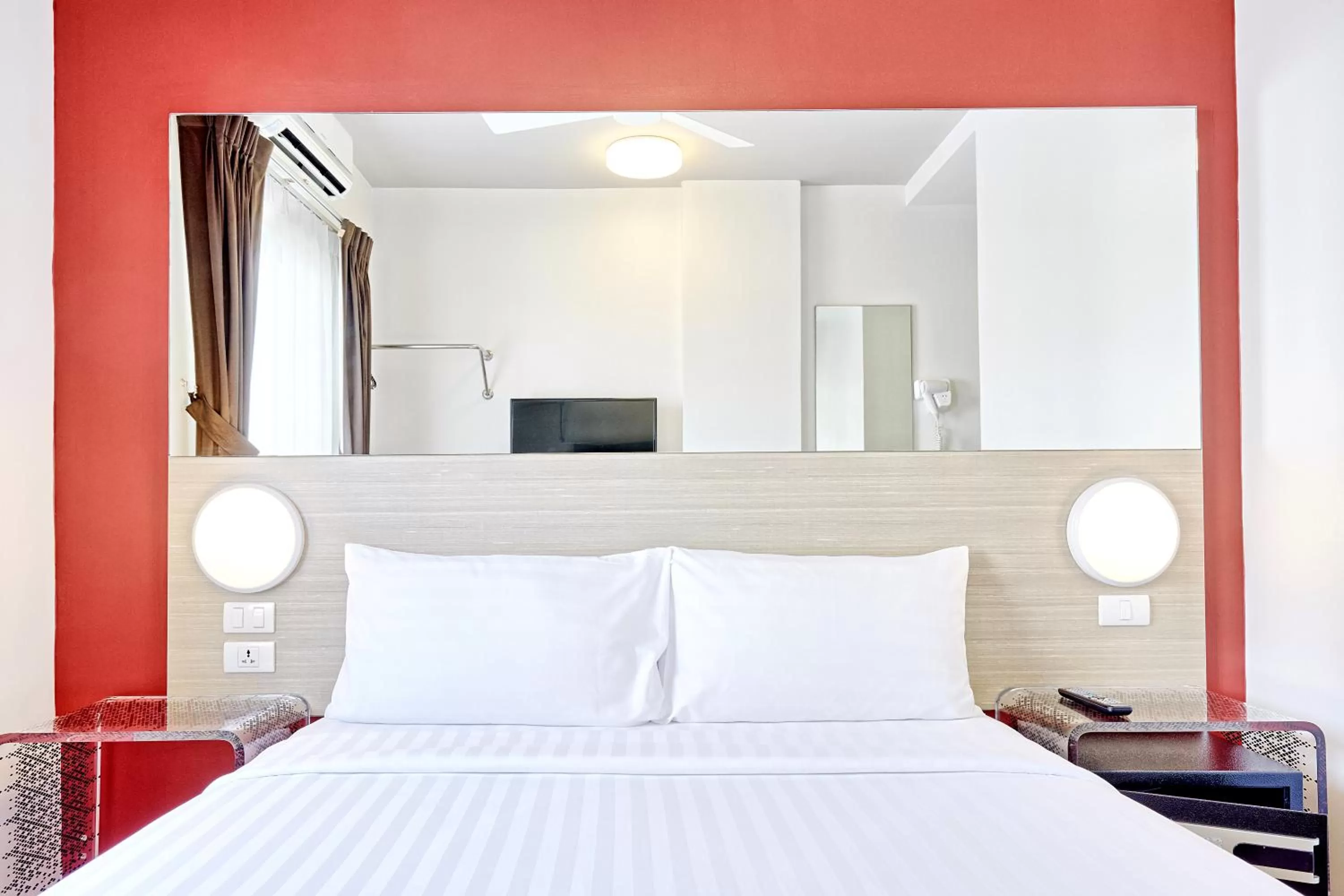 Bed in Easy Planet Bangkok Asoke