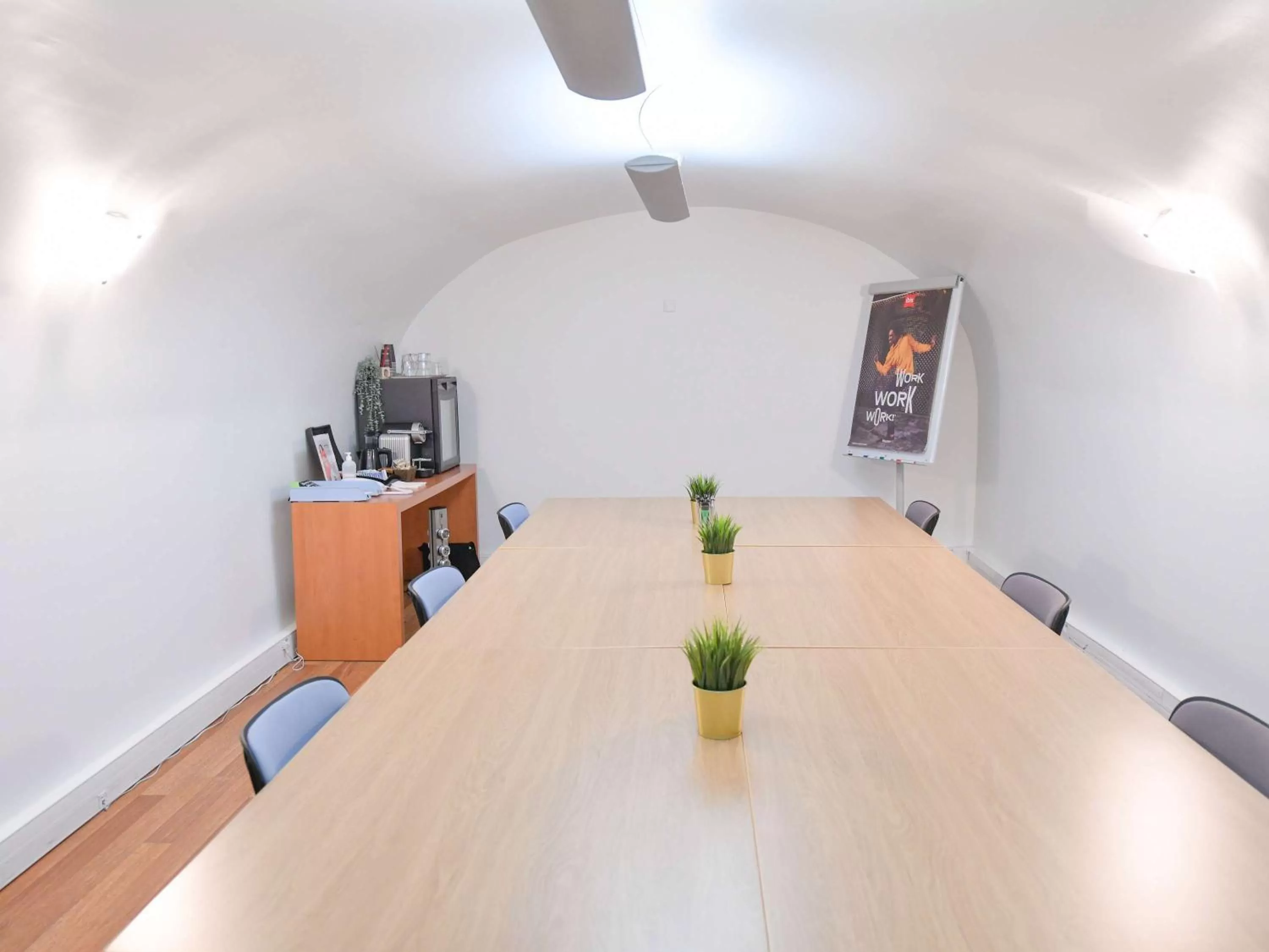 Property building in ibis Paris Opera La Fayette