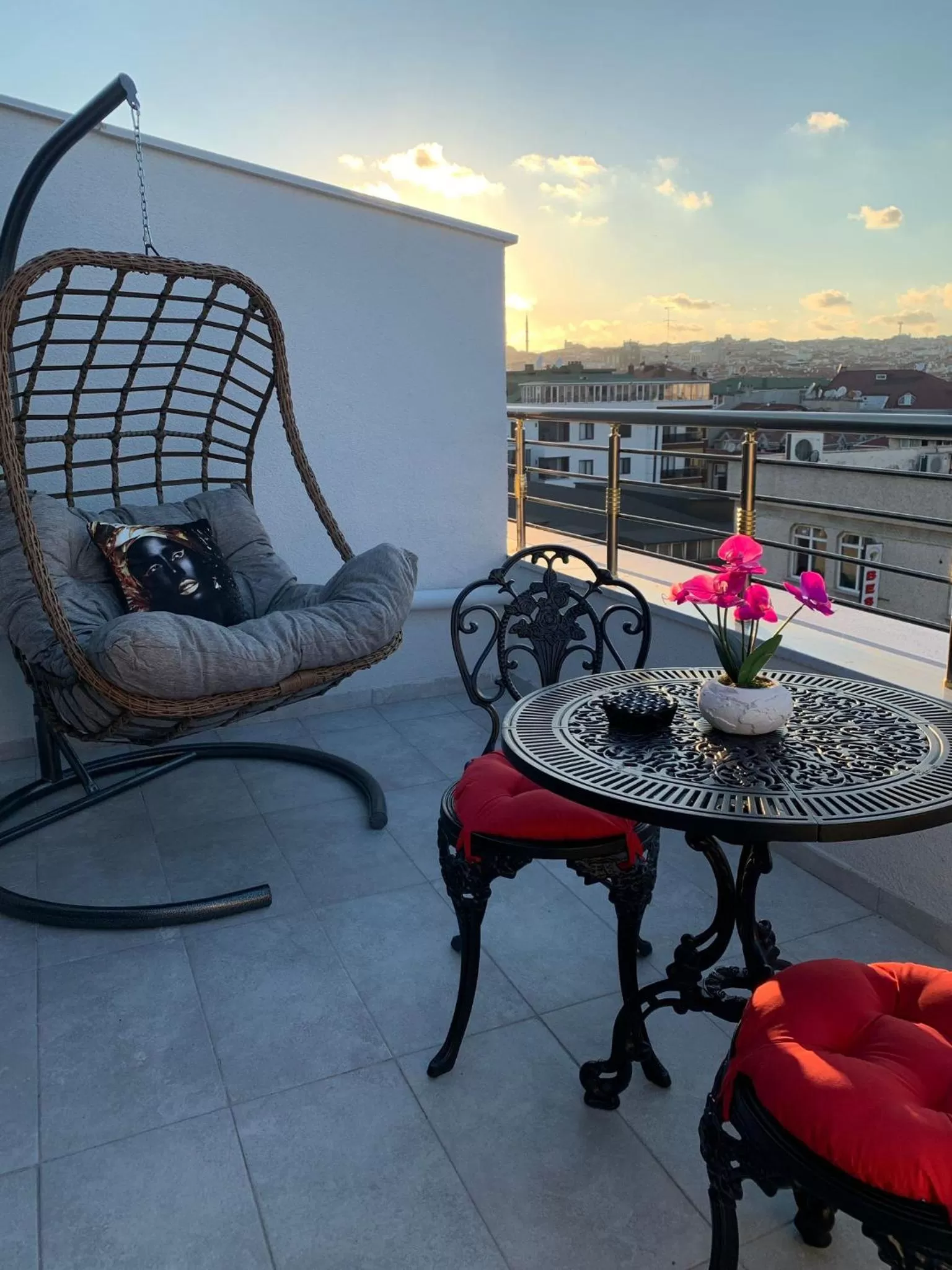 Balcony/Terrace in Grand Palace Hotel