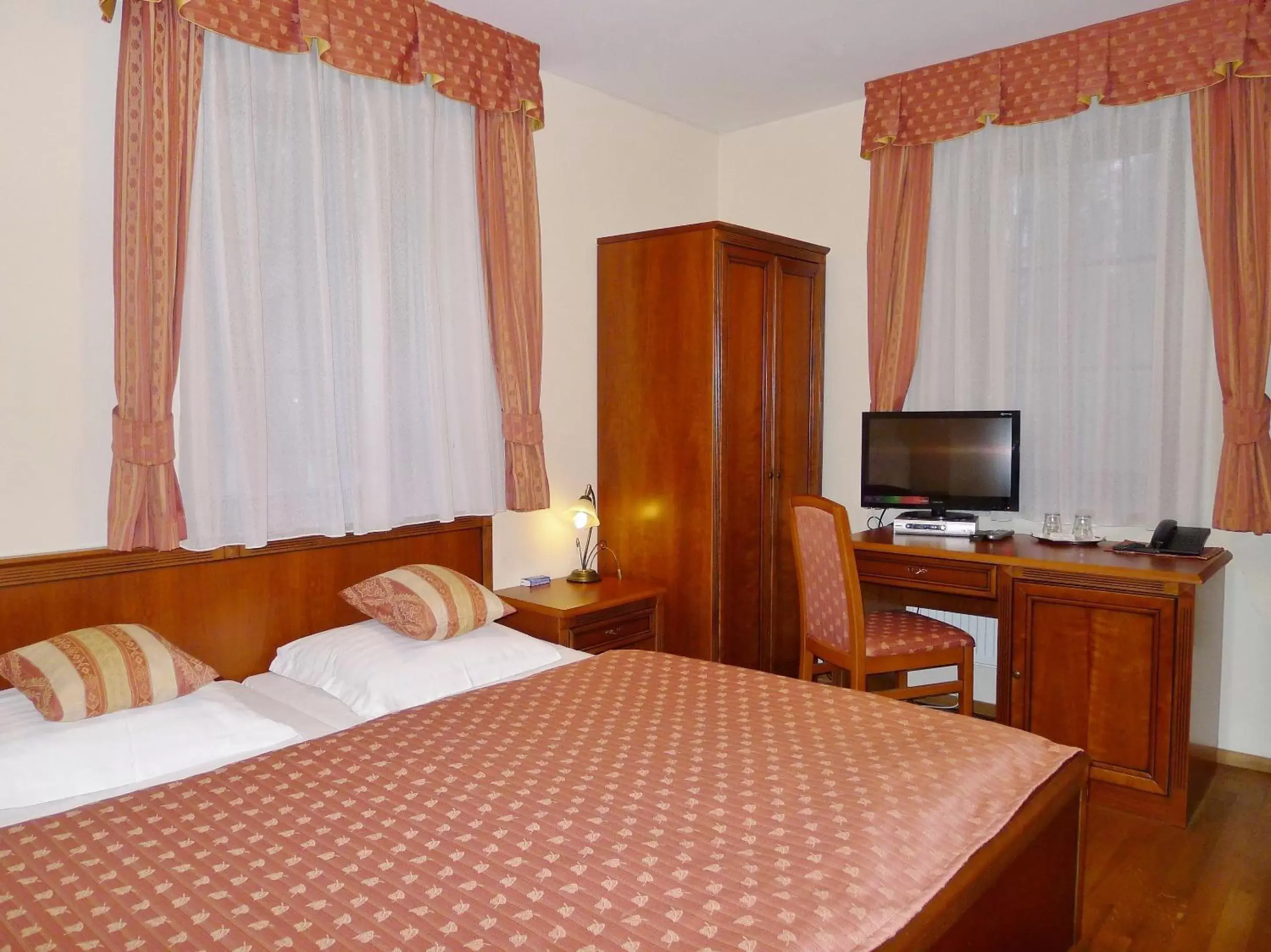 Double Room in Hotel Nosal Double Room in Hotel Nosal