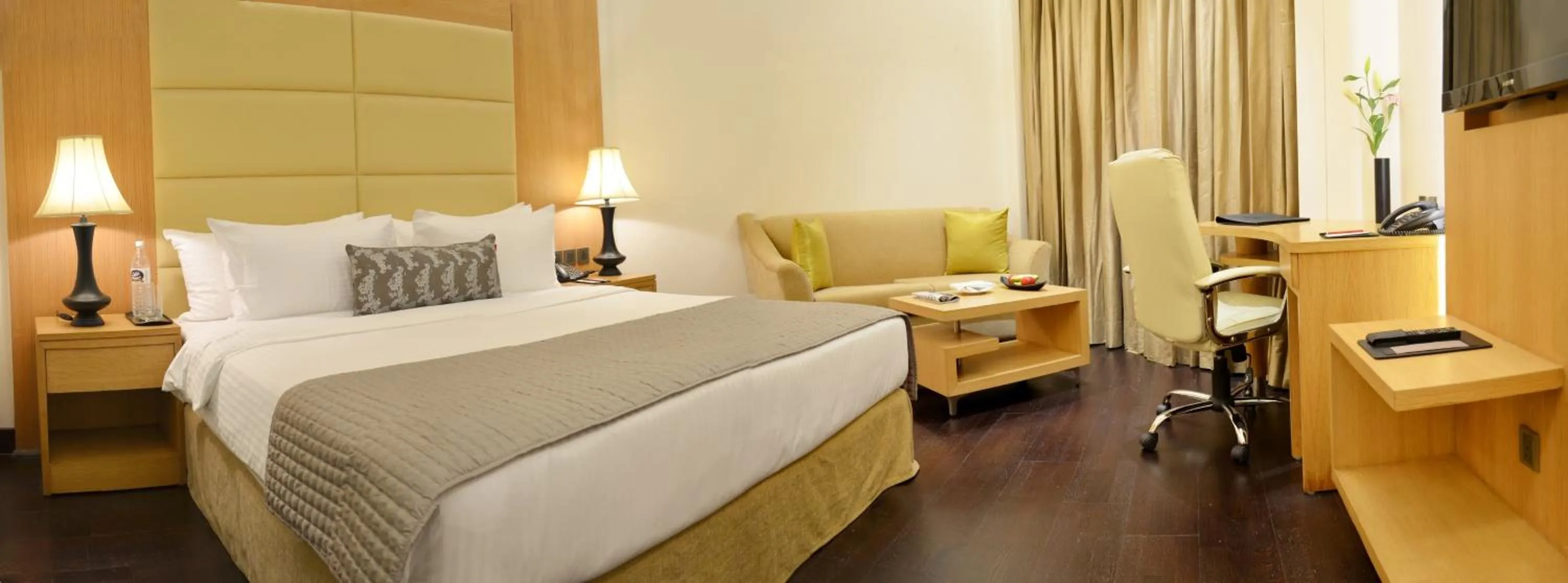 Bedroom, Bed in The Umrao