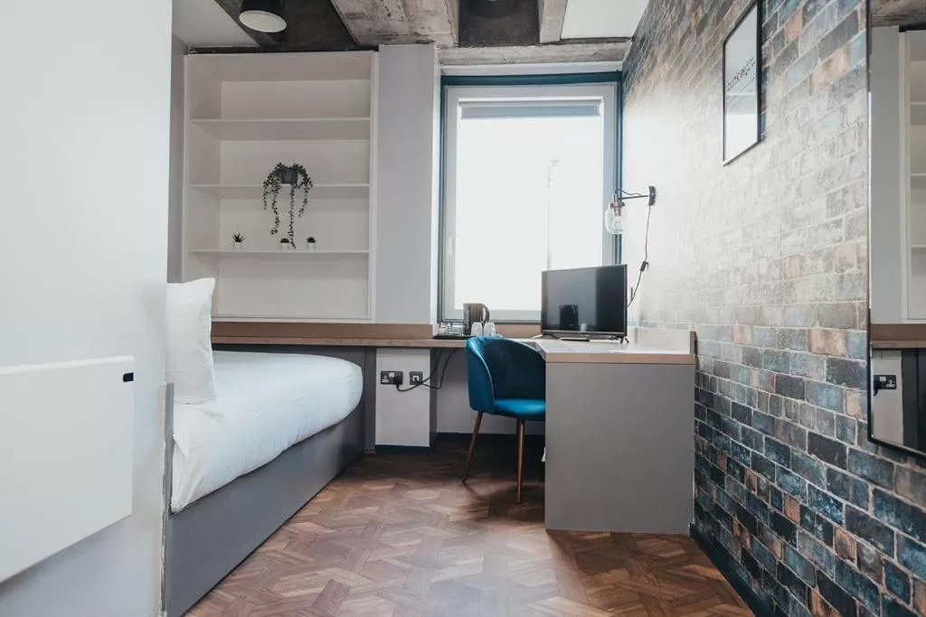 Bed in Quarter by the Warren Collection