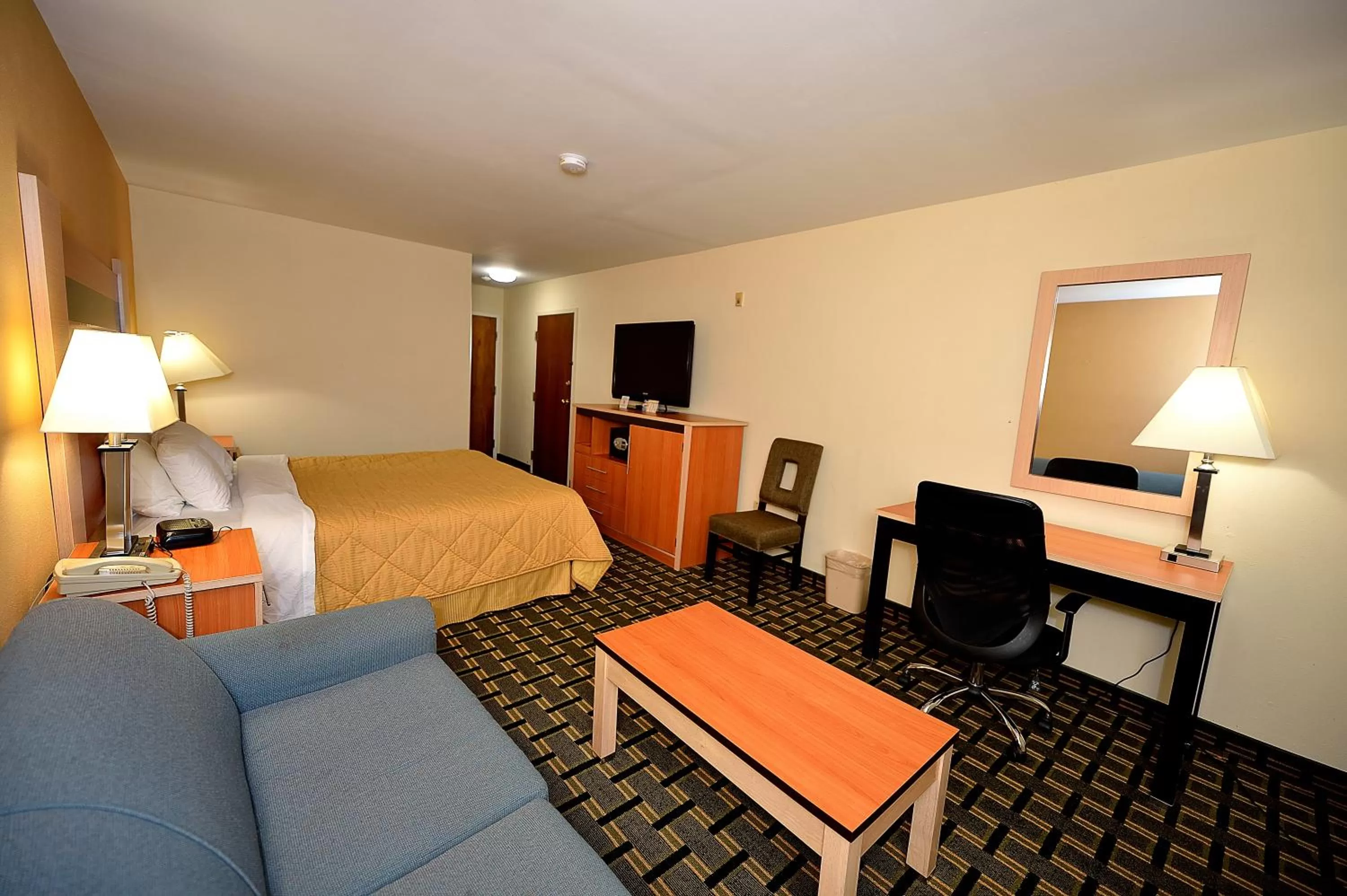 Bedroom, Bed in Baymont by Wyndham North Dartmouth Fall River