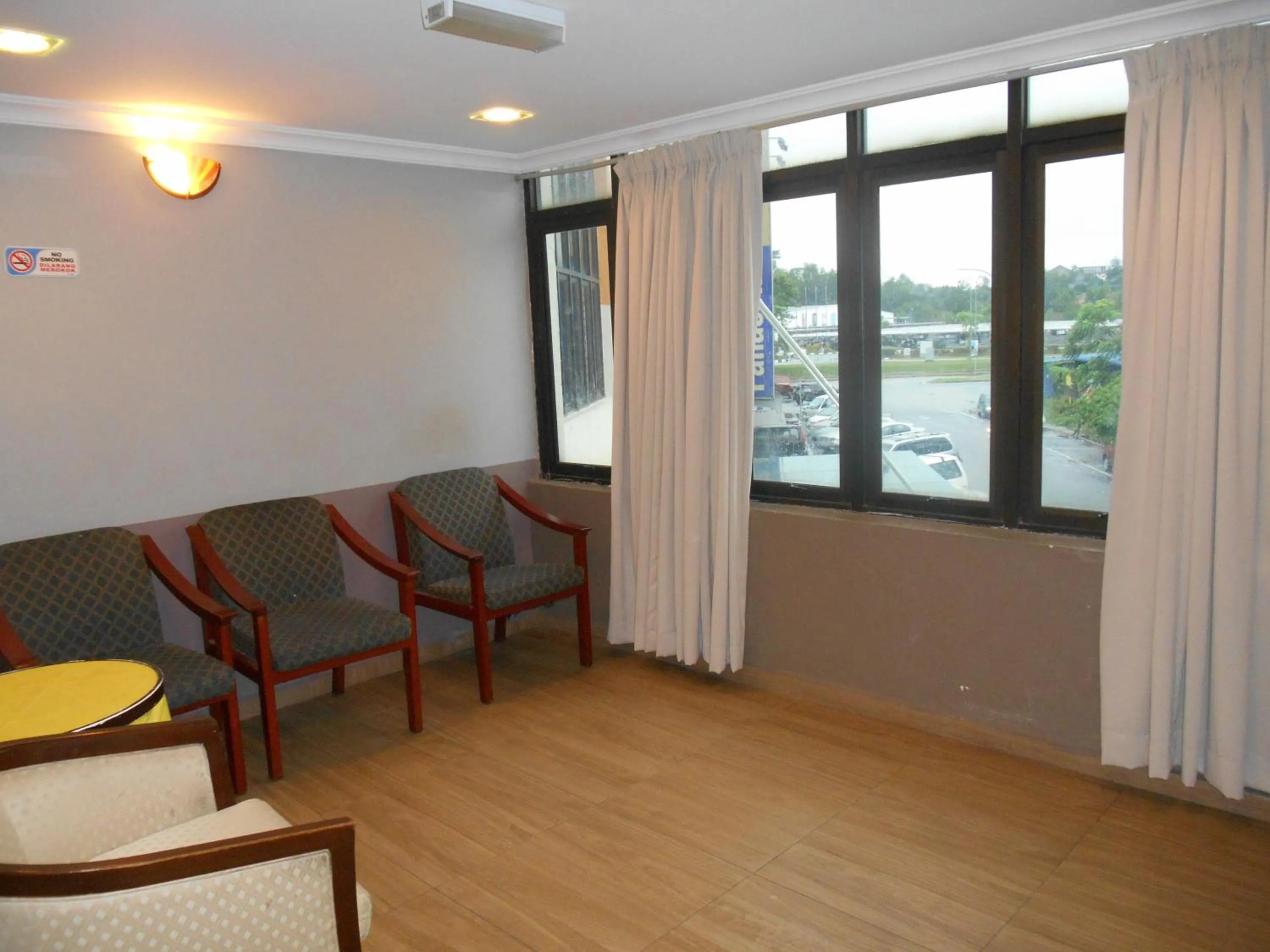 Seating area in Sai Villa Hotel Near Klia & Klia2