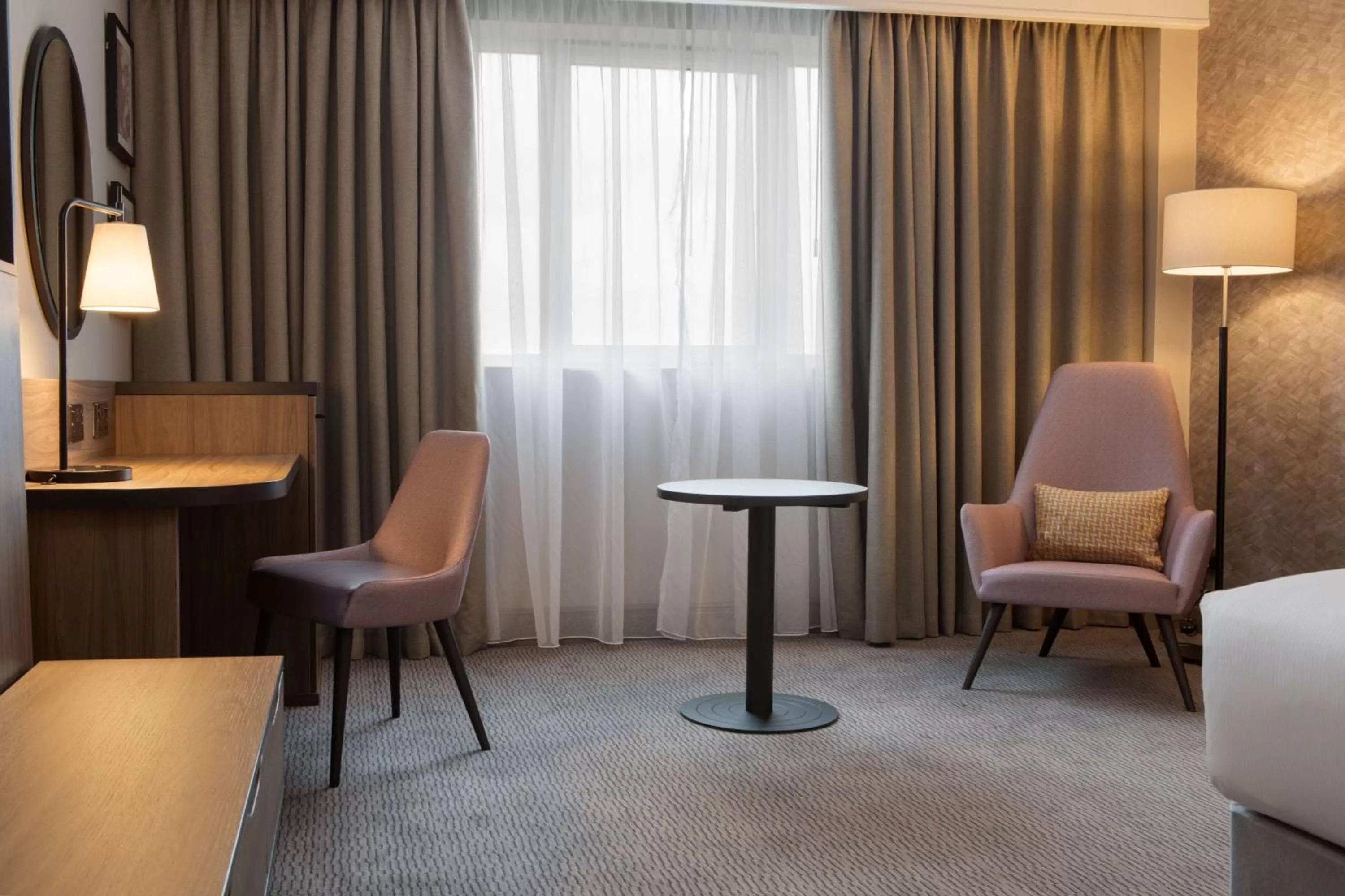 Bedroom in DoubleTree by Hilton Dartford Bridge