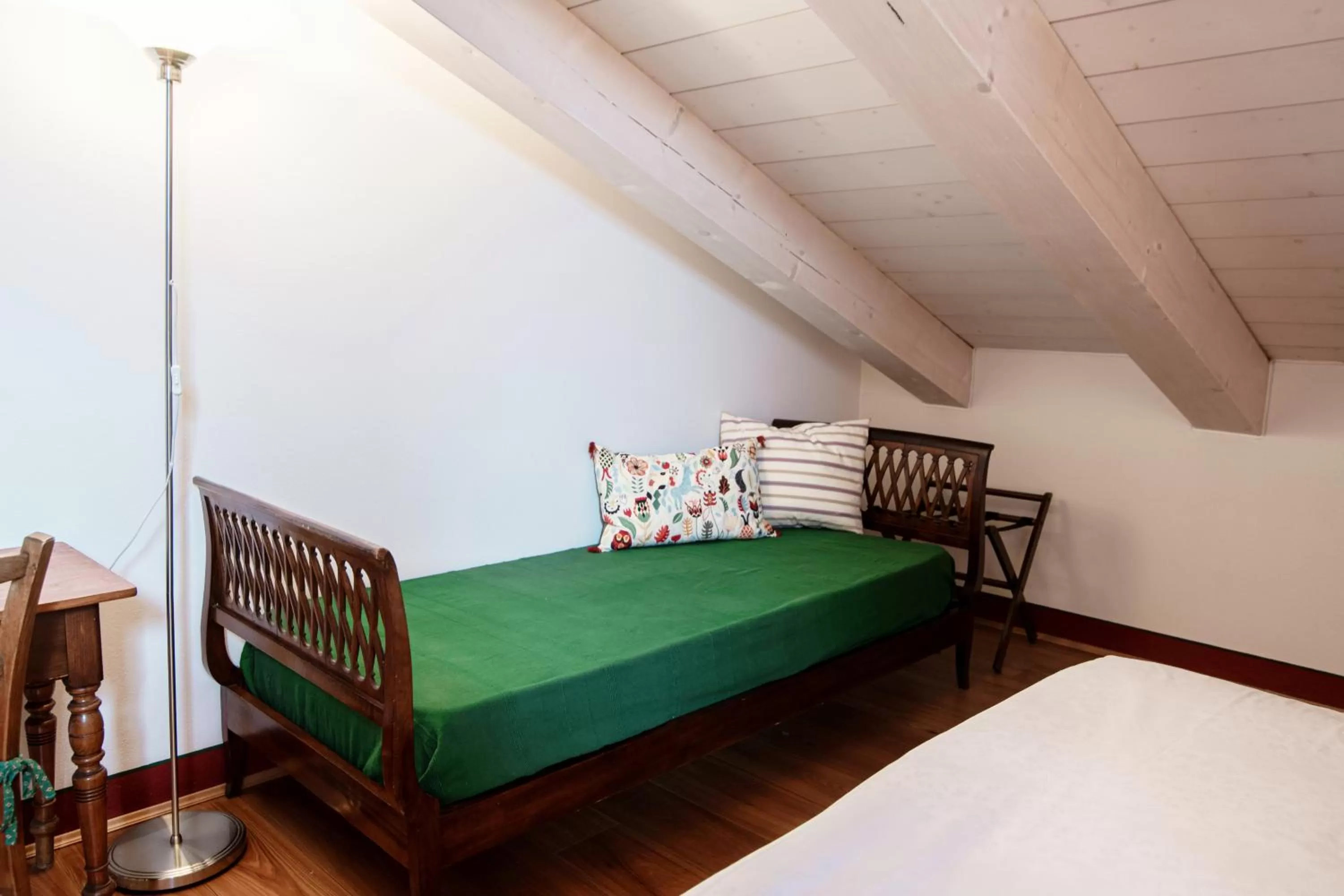 Bed in Castello di Brusata Apartment